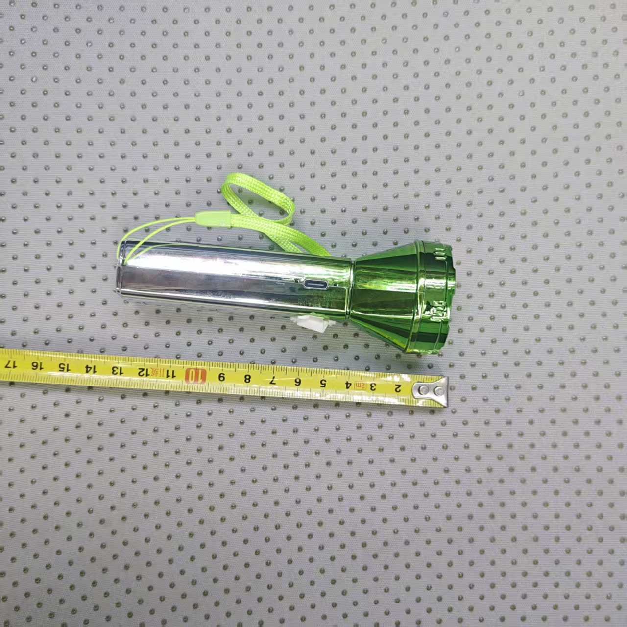 Solar charging flashlight, hand-held push switch, flashlight, multi-functional portable lighting manufacturer wholesale pic 7