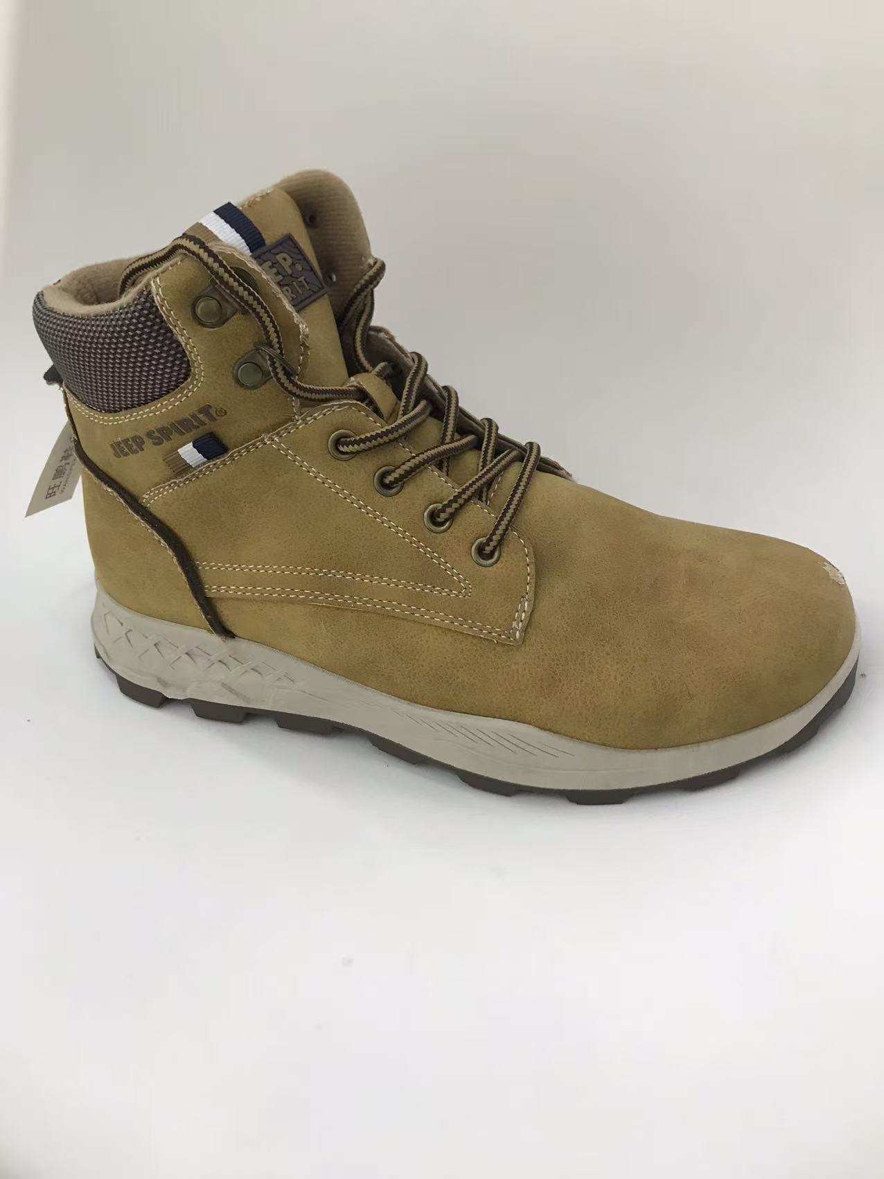 Men's outdoor barefoot hiking shoes for autumn and winter are lightweight, anti-slip, wear-resistant and breathable. Hiking sports shoes are comfortable and durable full figure