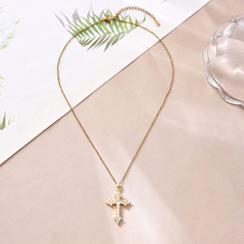 欧美跨境外贸新款铜镀真金十字架项链饰品简约时尚设计款吊坠东南亚潮流百搭镶锆石详情2