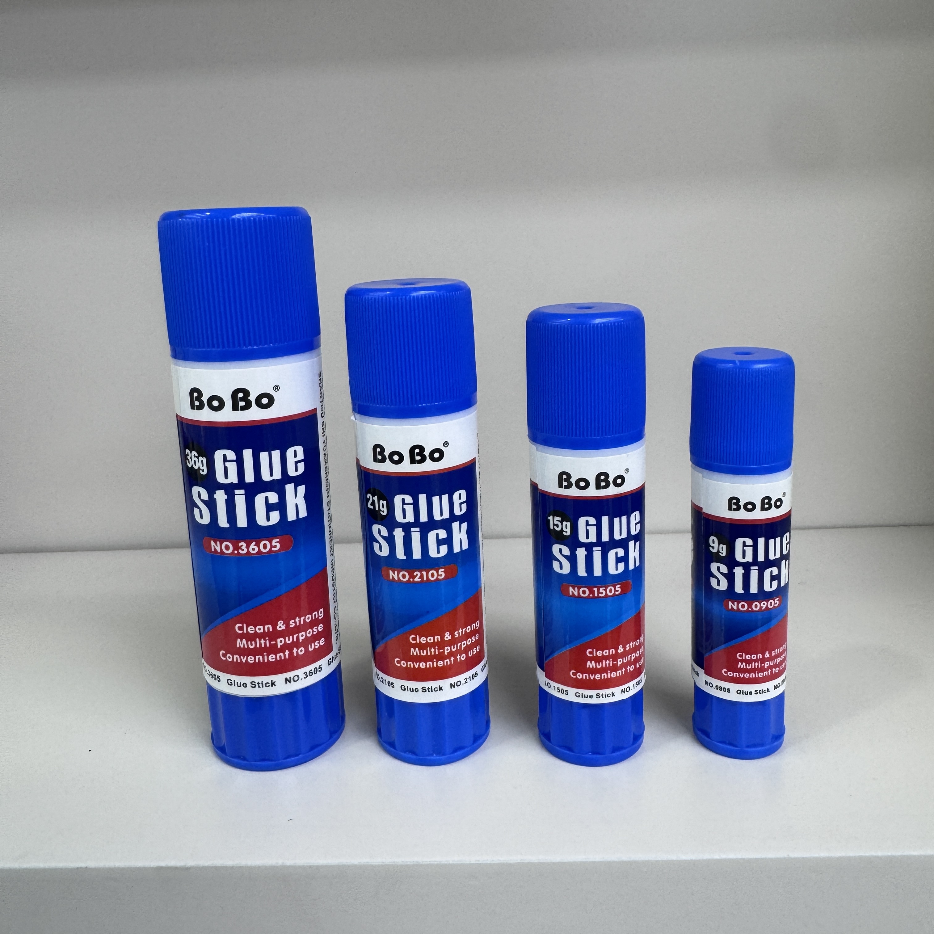 English Version NO.2105 PVA Solid Adhesive 21g, study-specific eco-friendly solid adhesive, quick bonding, easy to use, odorless, and free of formaldehyde Application Scenario