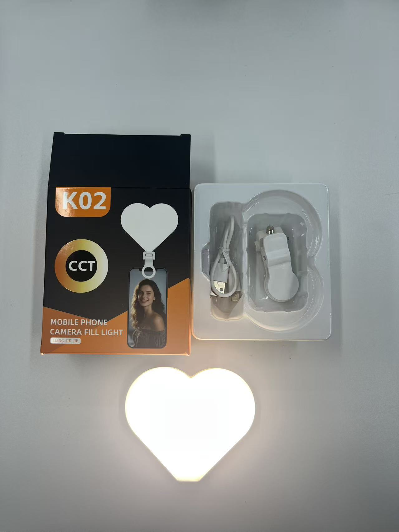 Mini portable mobile phone fill light, LED external live streaming flash, beauty selfie face lighting details Picture