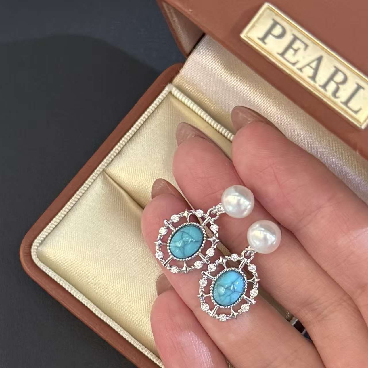 Natural freshwater pearl jewelry stud earrings, turquoise color retention high-end necklace, pearl necklace jewelry