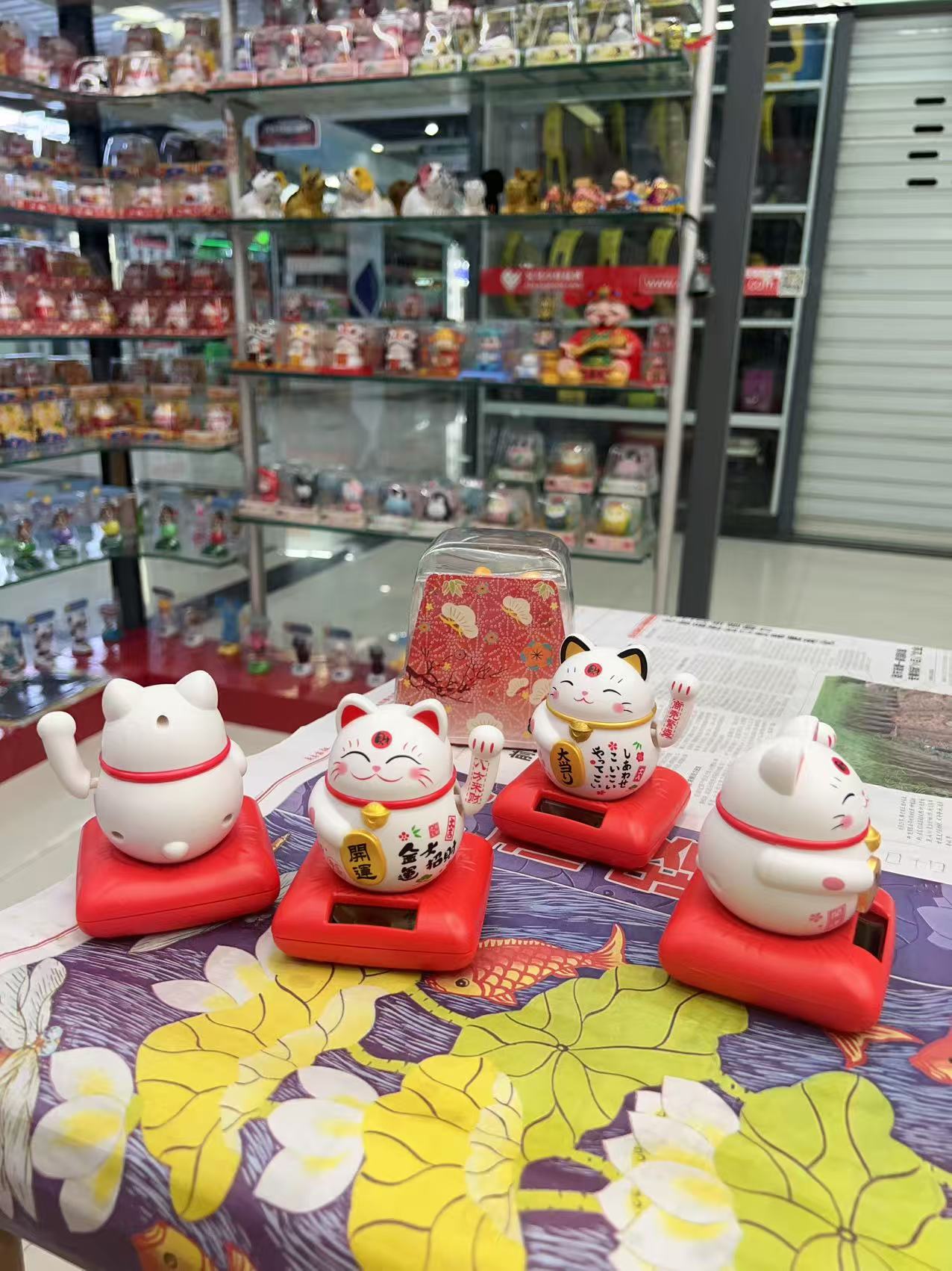 厂家供应 创意 前台太阳能 招财猫招手摆件礼物汽车内饰玩具批发详情1