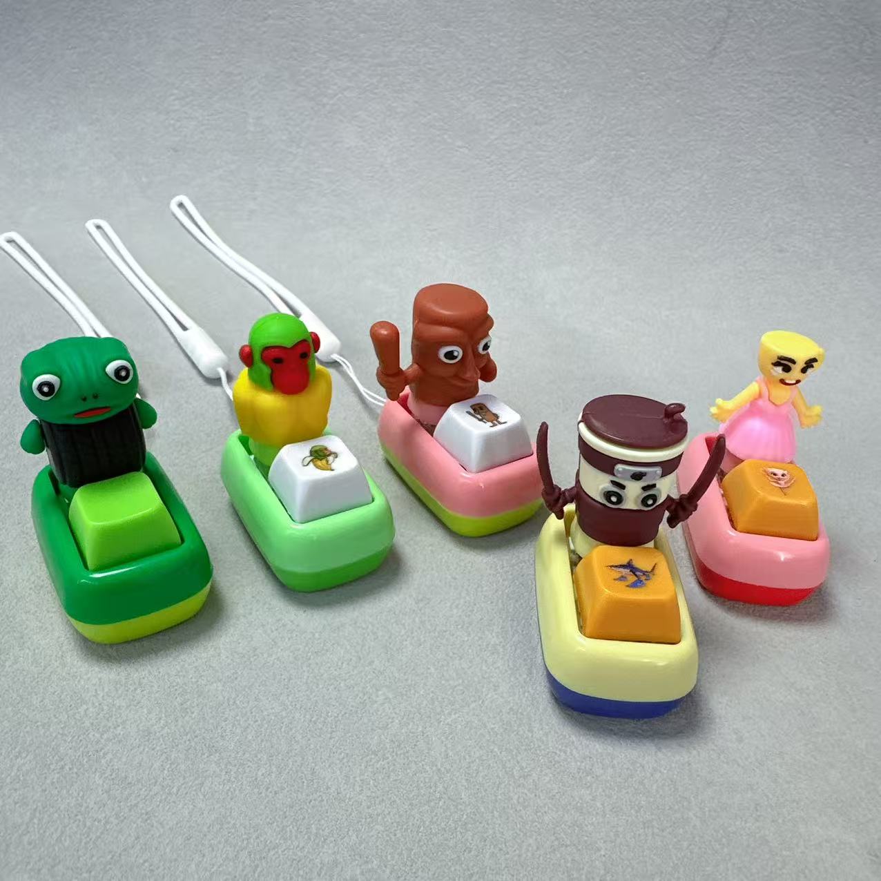 跨境批发山海经木棍人卡通按键发声玩具摆件减压神器钥匙扣挂件