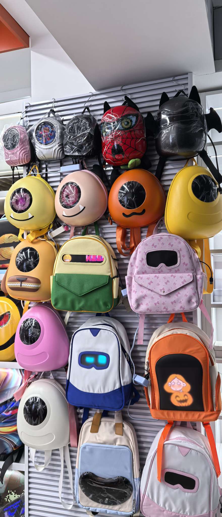 Wangjin Bag Industry (District 6 describe pic - 5