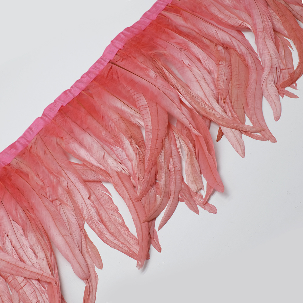Colorful 25-30 Chicken Tail Feather Fabric Hem, Rooster Feather Fabric Skirt Hem, Stage Fashion Show Costume Decorated With Feathers Item Picture
