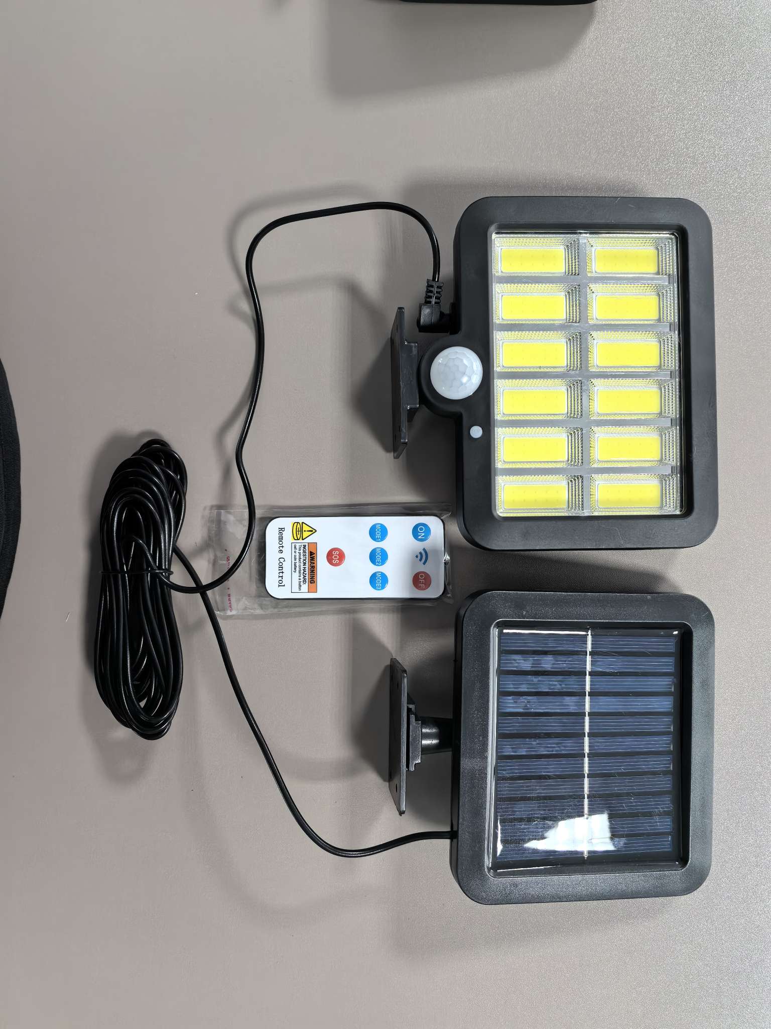 Solar wall lamp cob light source split street lamp FT100, 1200 milliamperes Application Scenario