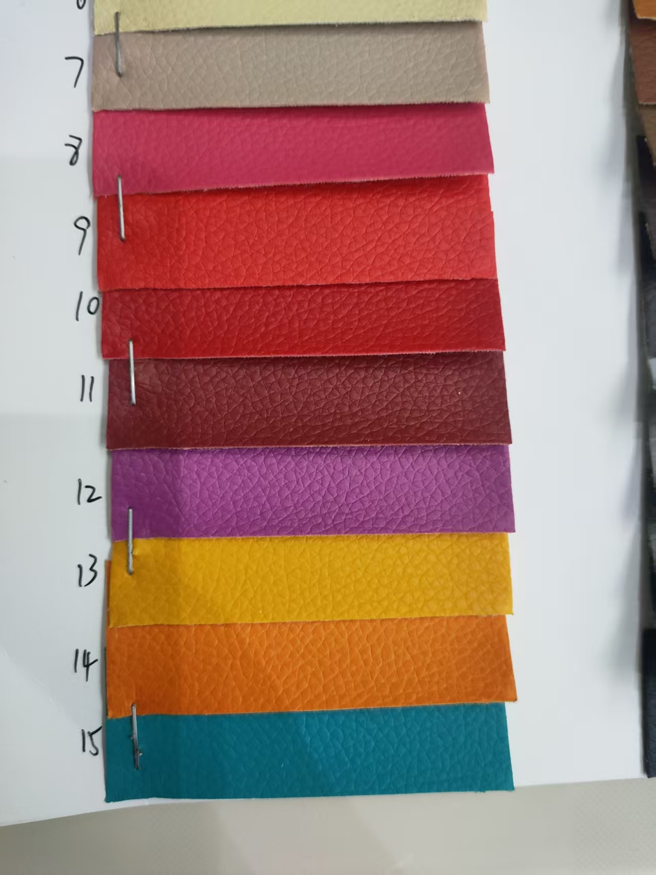 Woolen fabric with lychee pattern for luggage, handbags and clothing accessories Specification image