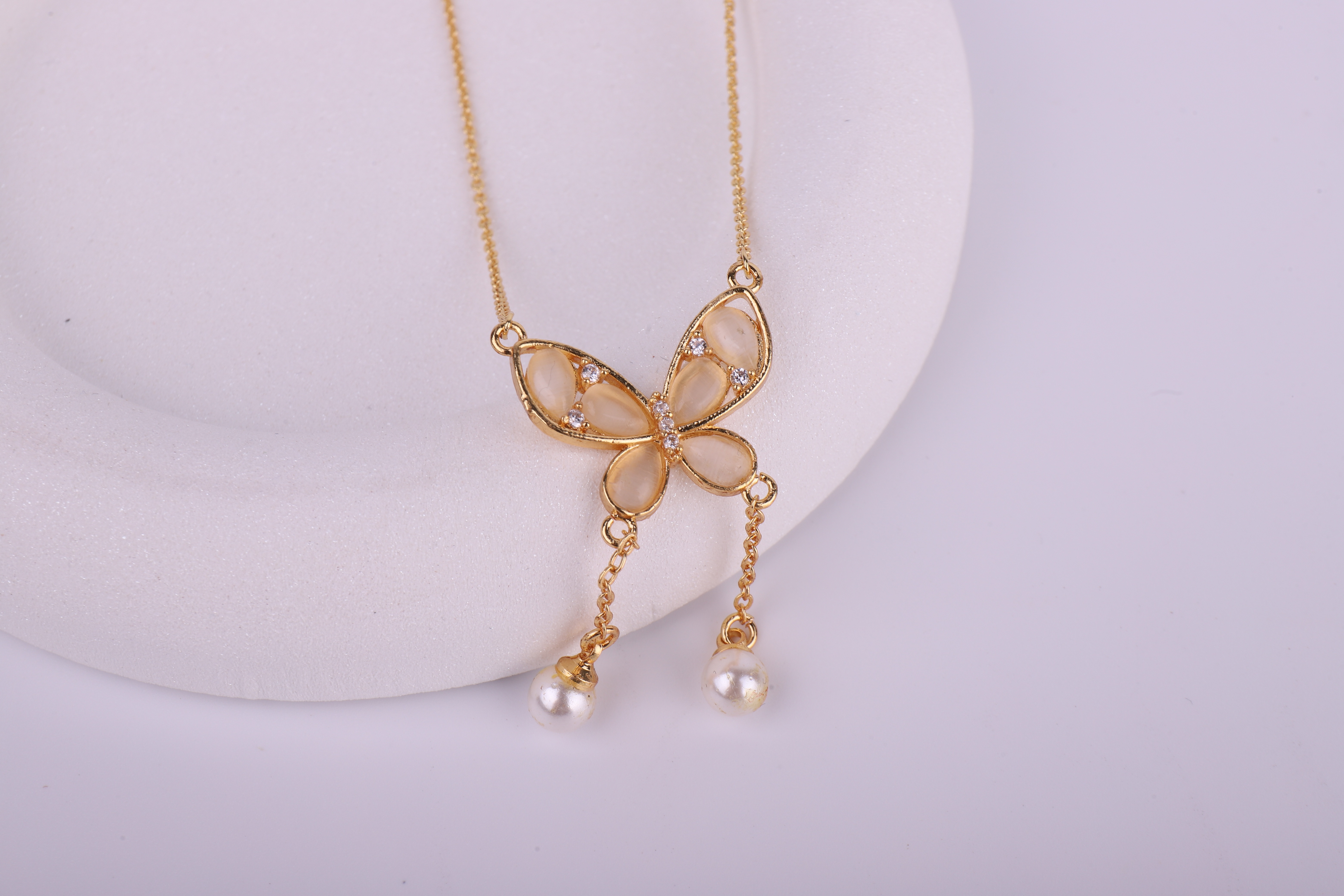 Butterfly Pendant Necklace A291 details Picture