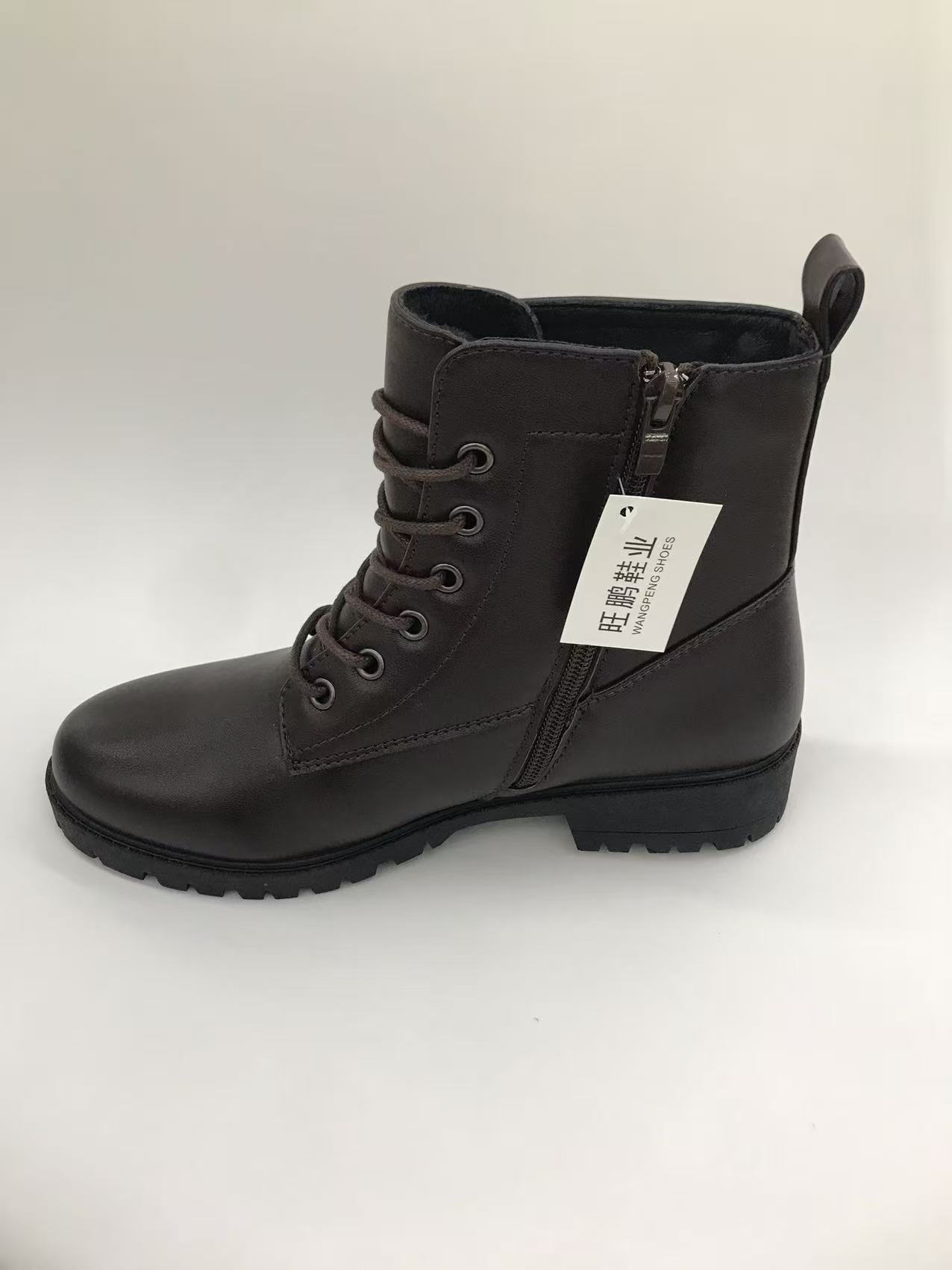 Ethnic style boots, women's spring and autumn long leather shoes, fashionable and casual ethnic style large-sized boots details Picture