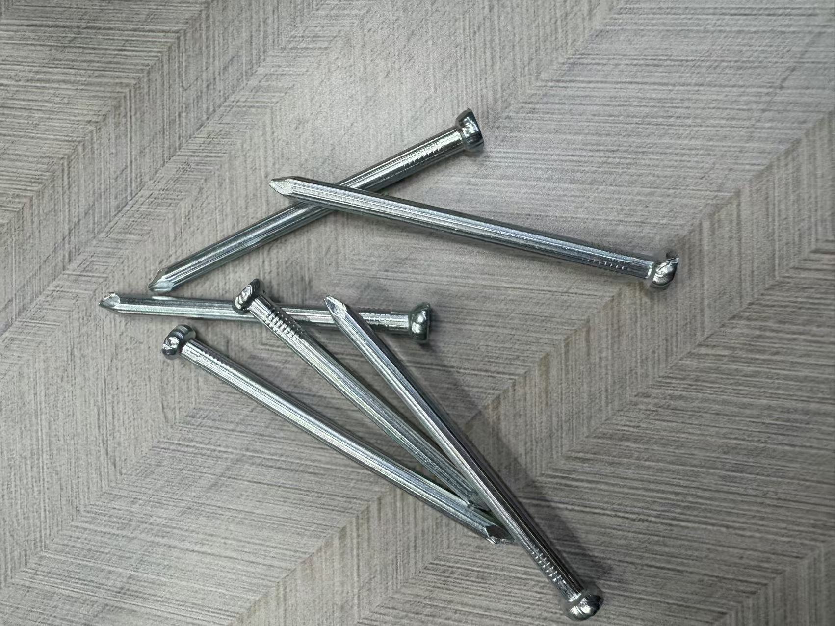 65号高硬度镀锌水泥钉，工地必备，不锈钢质地，河北工厂直供