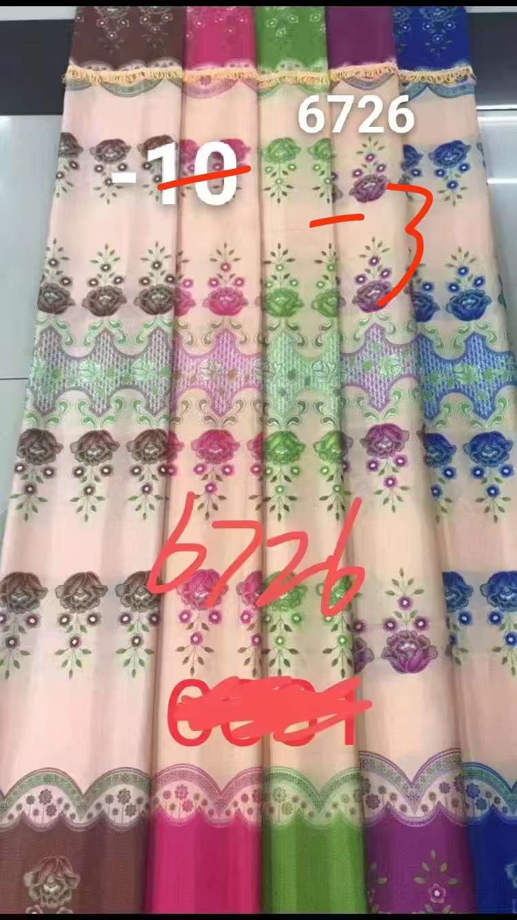 印花窗帘，价格便宜，花型多，颜色混装，产品图