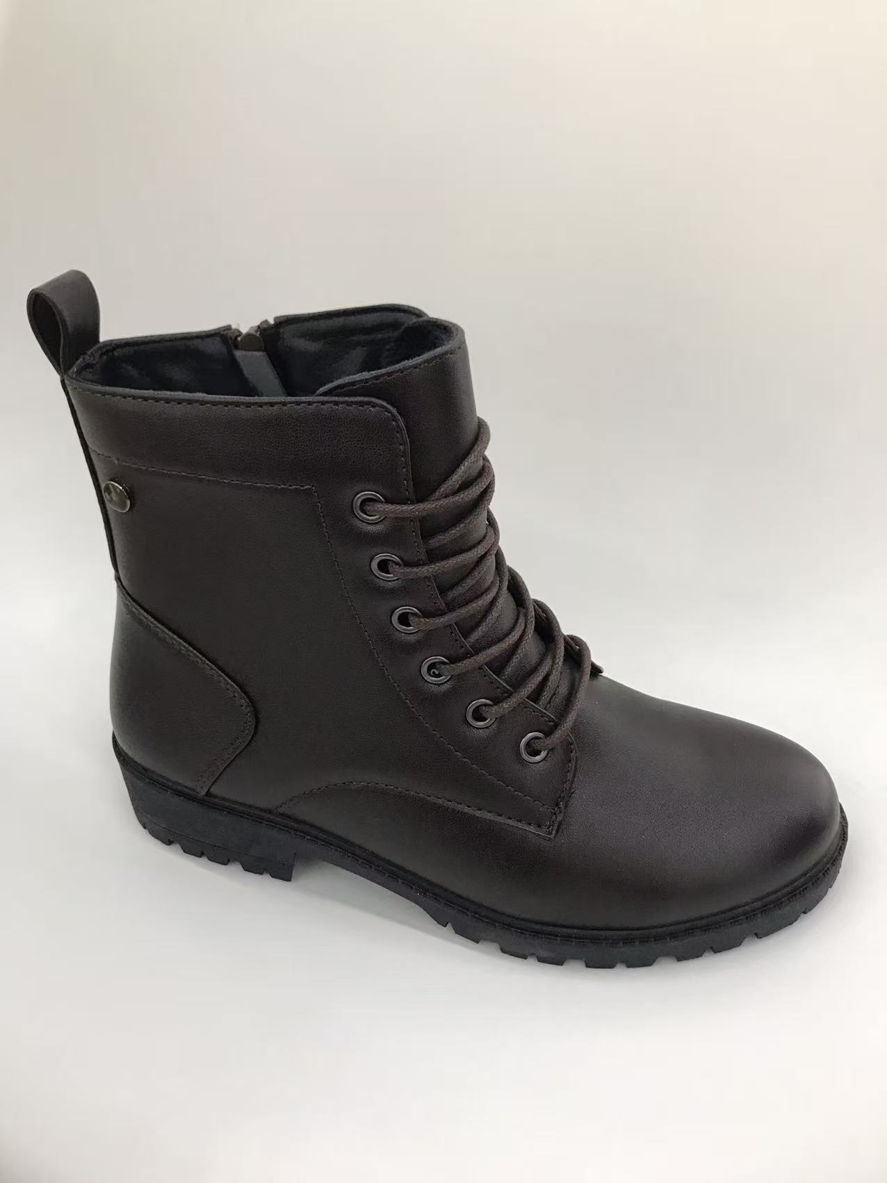 Ethnic style boots, women's spring and autumn long leather shoes, fashionable and casual ethnic style large-sized boots full figure