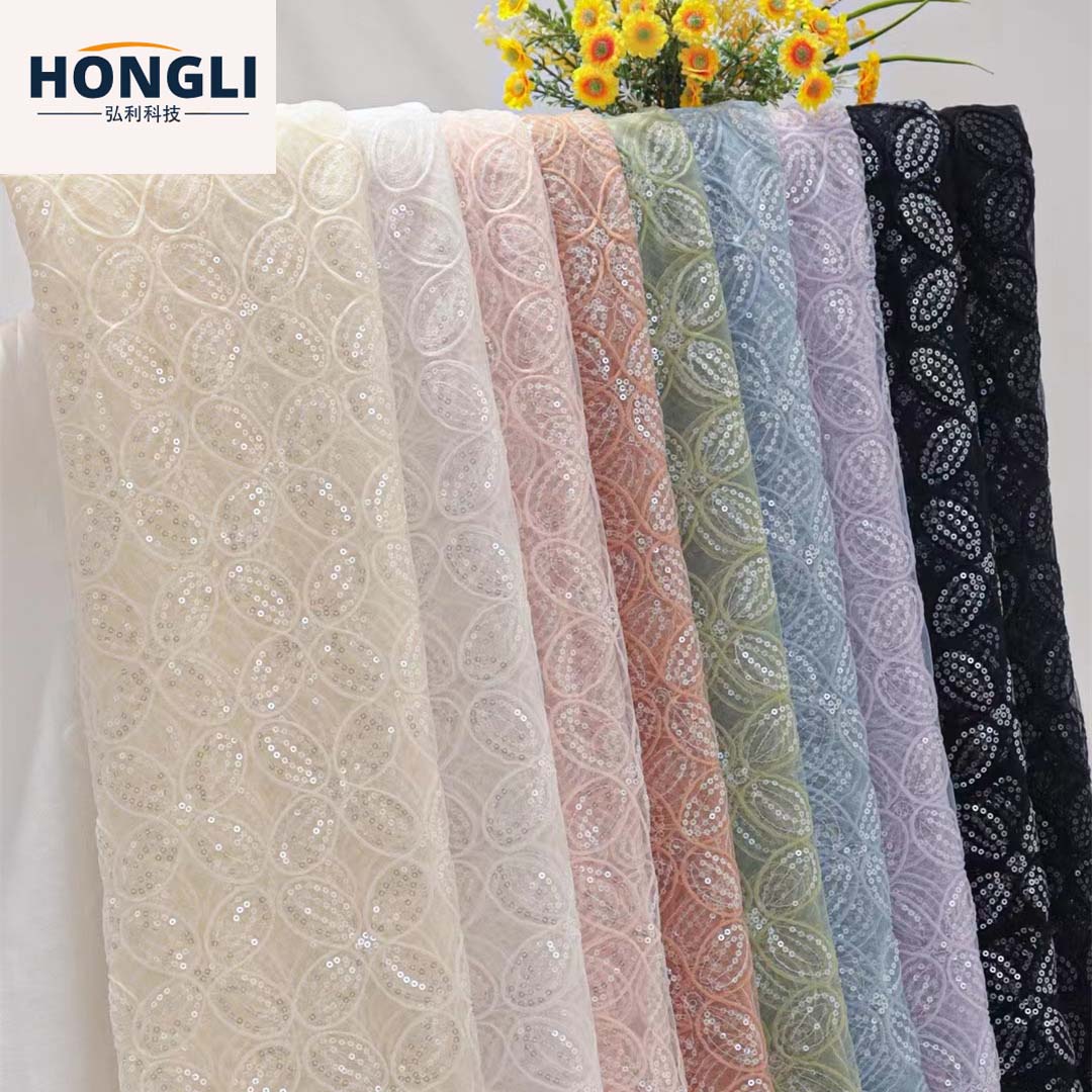 Hongli Technology's three-in-one three-dimensional jacquard Lolita lace mesh fabric for girls' lucky four-leaf clover hook-flower sequin fabric HLJC-0794 sequin embroidery supports rice sample cutting, immediate delivery and customization