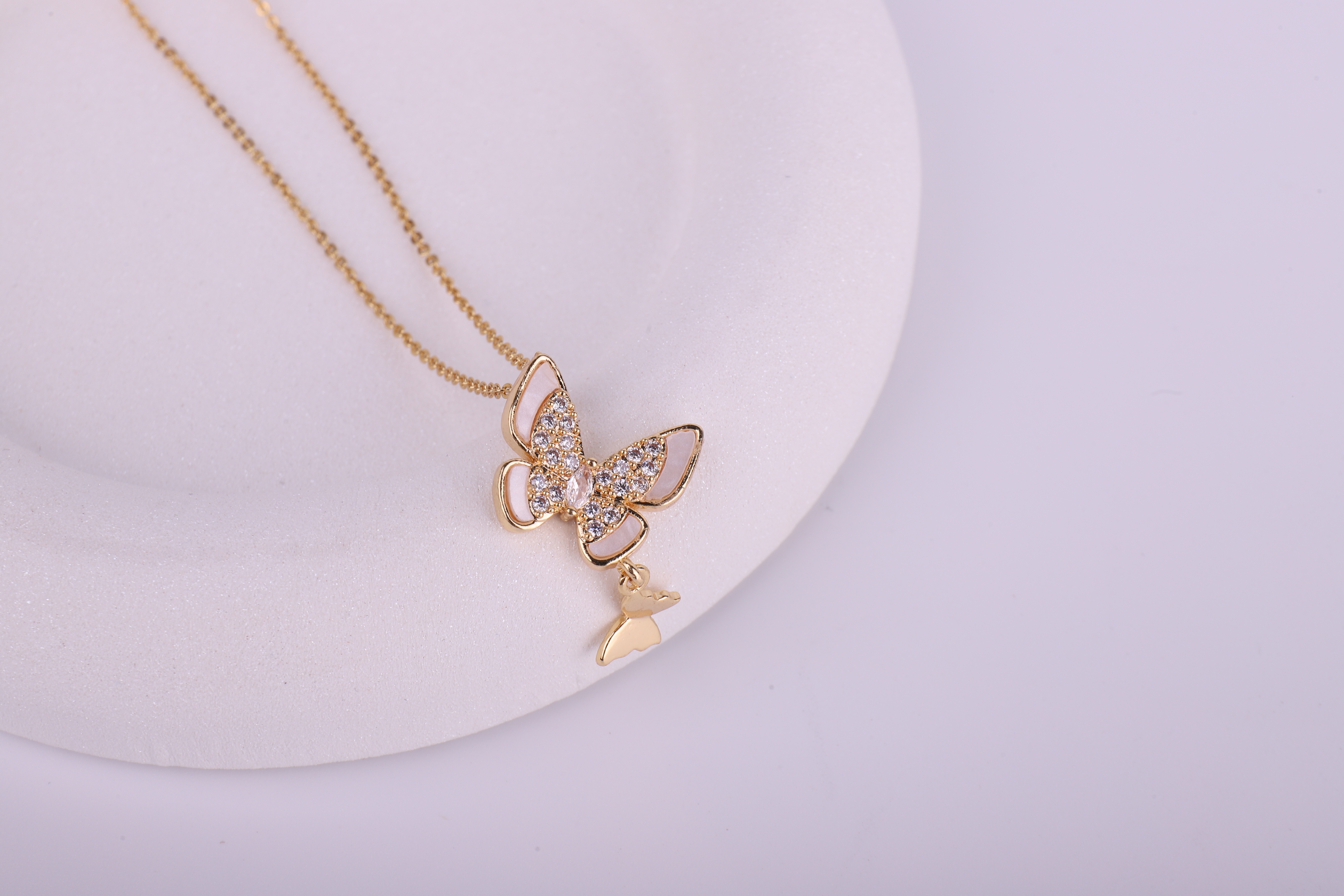 Butterfly Pendant A20 Specification image