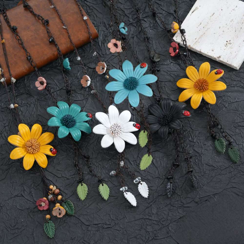 Key chains, sweater chains pic 1