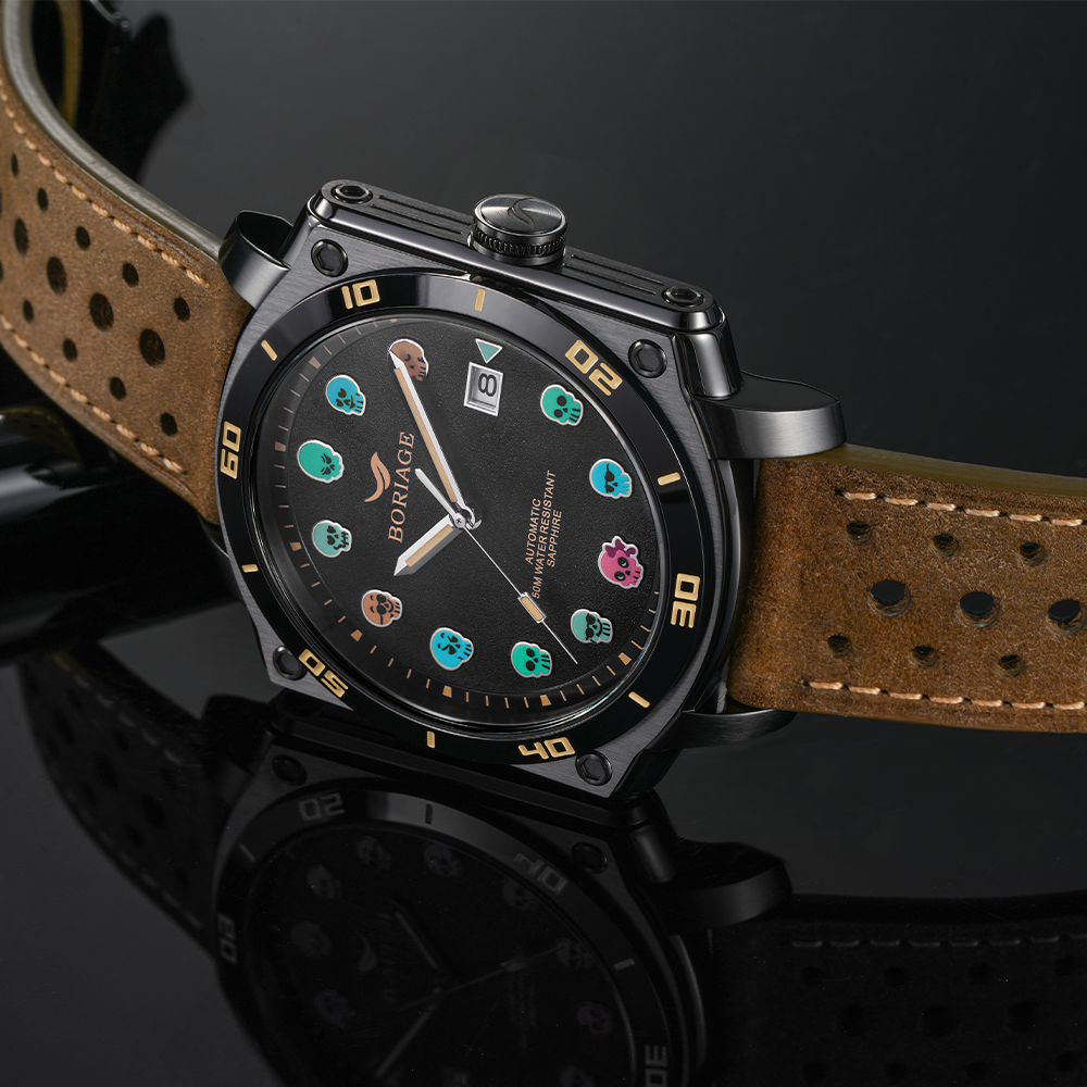 The new automatic mechanical men's watch from Baiaijia, a fashionable waterproof leather strap men's watch, an original genuine 18K gold label wristwatch 8008 Obsidian black Application Scenario