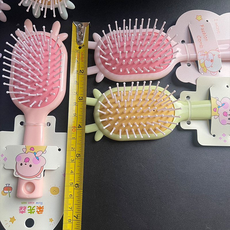 【 Zone 2-14 】 (Mixed Style) Air cushion Comb 4 pieces per pack 120 yuan per box 480 yuan per case Cute pet Massage comb Airbag Comb Little Girl Comb 2 yuan wholesale pic 3