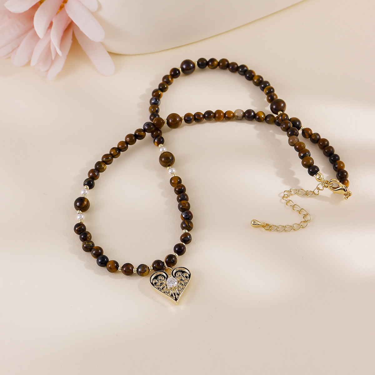 轻奢小众高级感美拉德虎眼石项链高级新款爆款女 爱心吊坠项链	