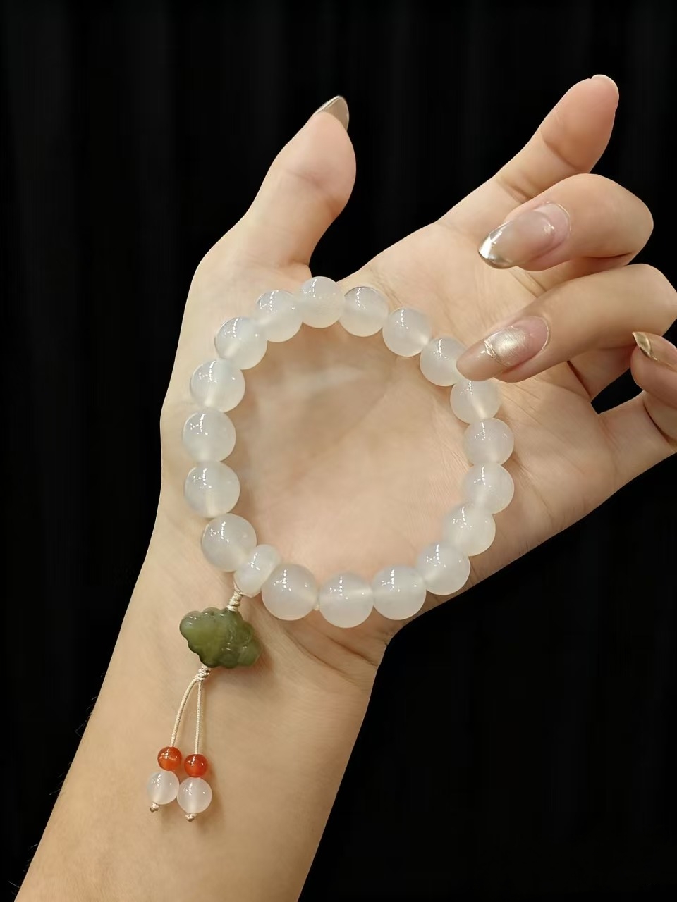 10mm荔枝冻白玉髓玛瑙➕和田玉祥云