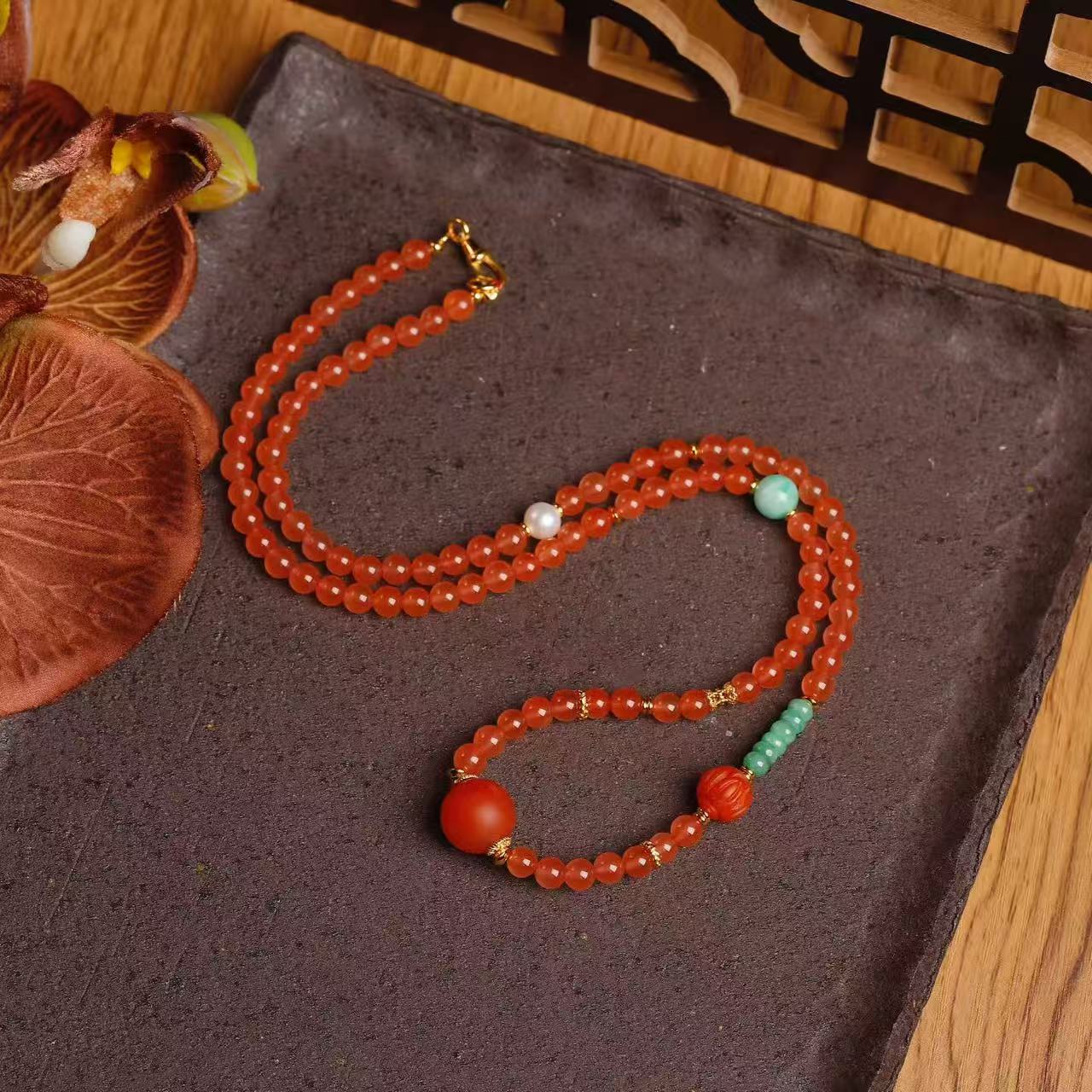 珠宝首饰实物图