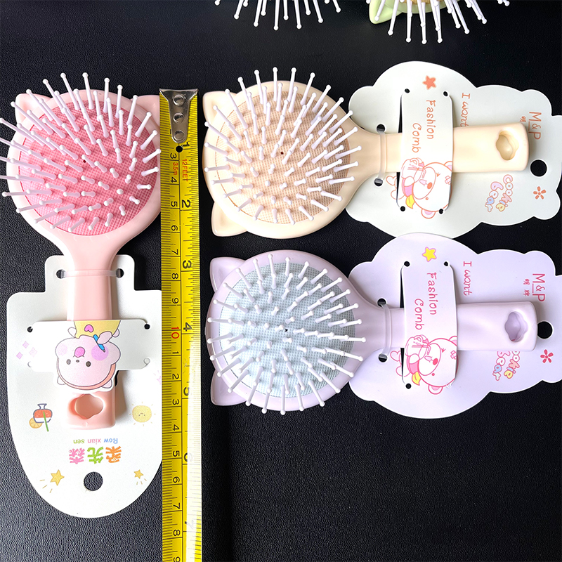 【 Zone 2-14 】 (Mixed Style) Air cushion Comb 4 pieces per pack 120 yuan per box 480 yuan per case Cute pet Massage comb Airbag Comb Little Girl Comb 2 yuan wholesale pic 1