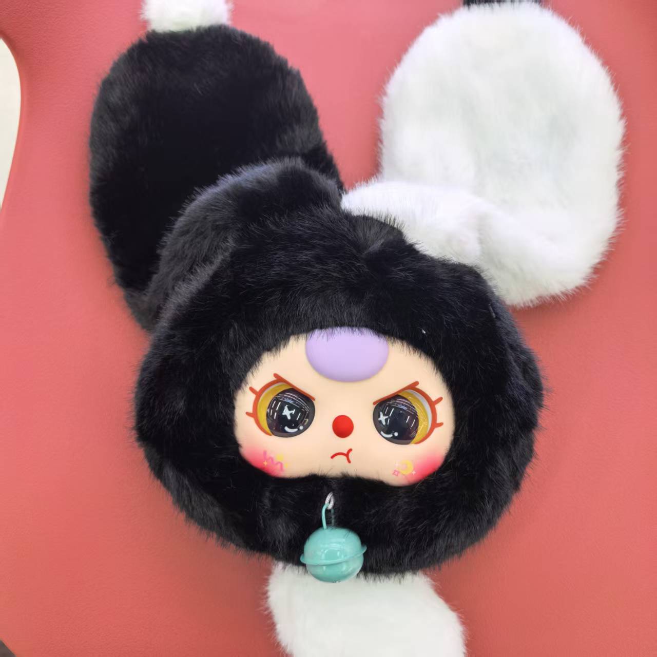 A Japanese-style Harajuku blind box for a three-year-old kid with a zipper bag, featuring a sweet and cool mixed design and a glossy finish. It's a trendy item for anime fans details Picture