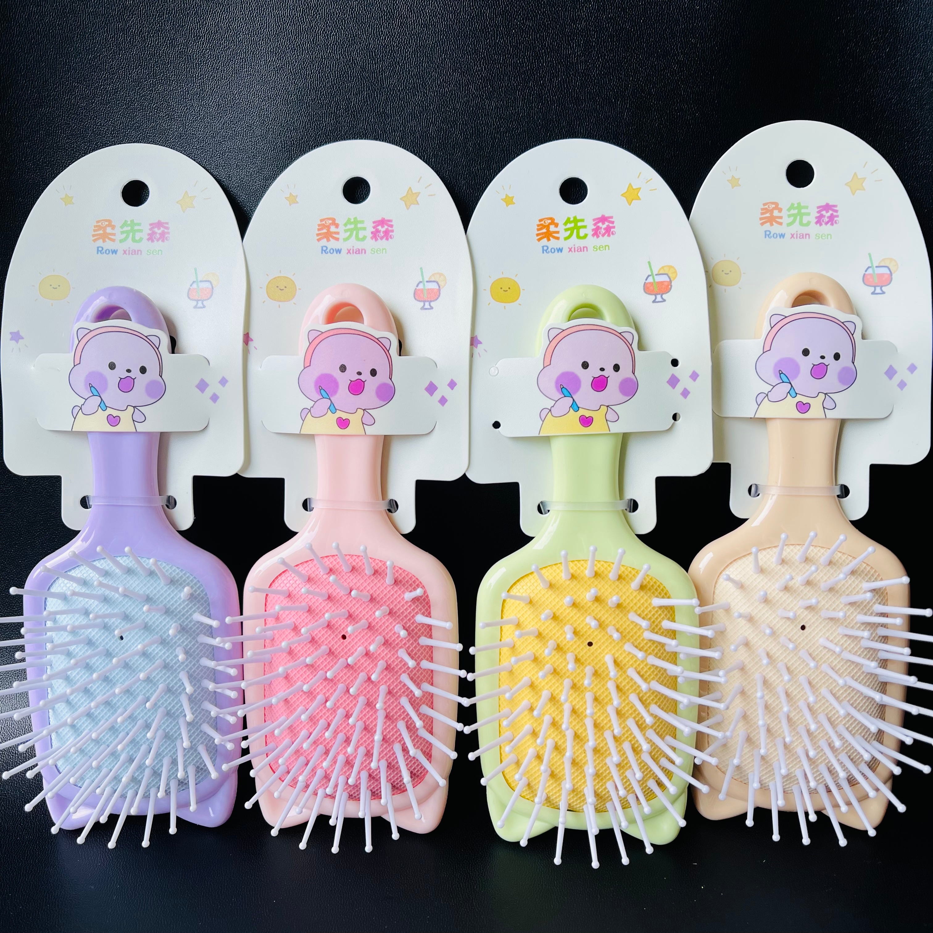 【 Zone 2-14 】 (Mixed Style) Air cushion Comb 4 pieces per pack 120 yuan per box 480 yuan per case Cute pet Massage comb Airbag Comb Little Girl Comb 2 yuan wholesale Item Picture