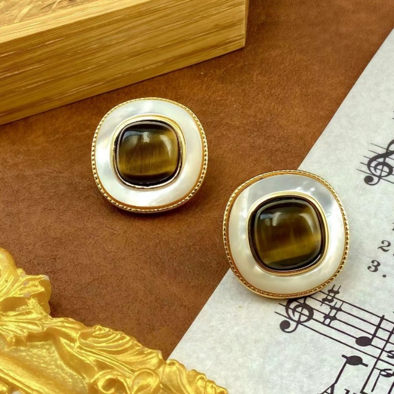 【SUGEBEINI】 Retro court style mother-of-pearl tiger's eye stone earrings, golden frame geometric stud earrings, light luxury, niche and high-end retro earrings ZEH00007