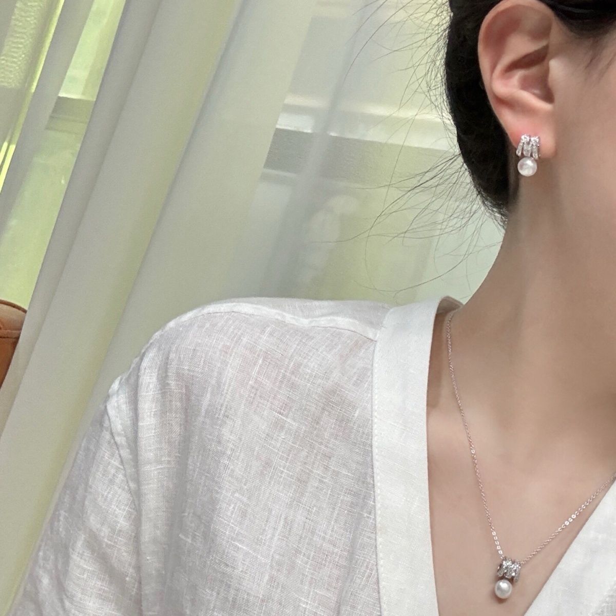 Natural freshwater pearl M Family collaboration set of the same style, neutral style soft and elegant full diamond inlaid jewelry necklace Pearl necklace detail image 5