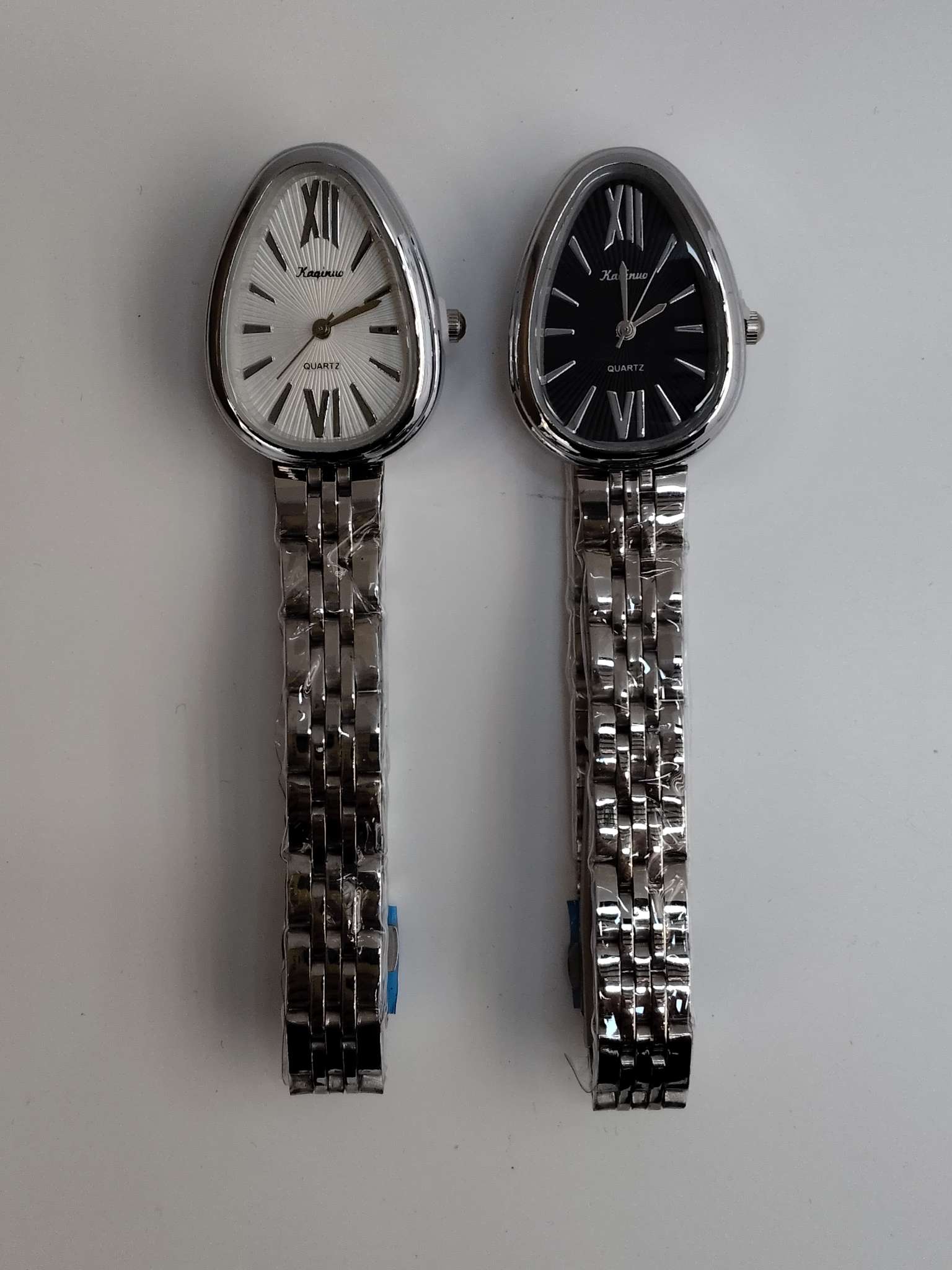 Bestseller Snake-head shaped women's steel band watch in silver