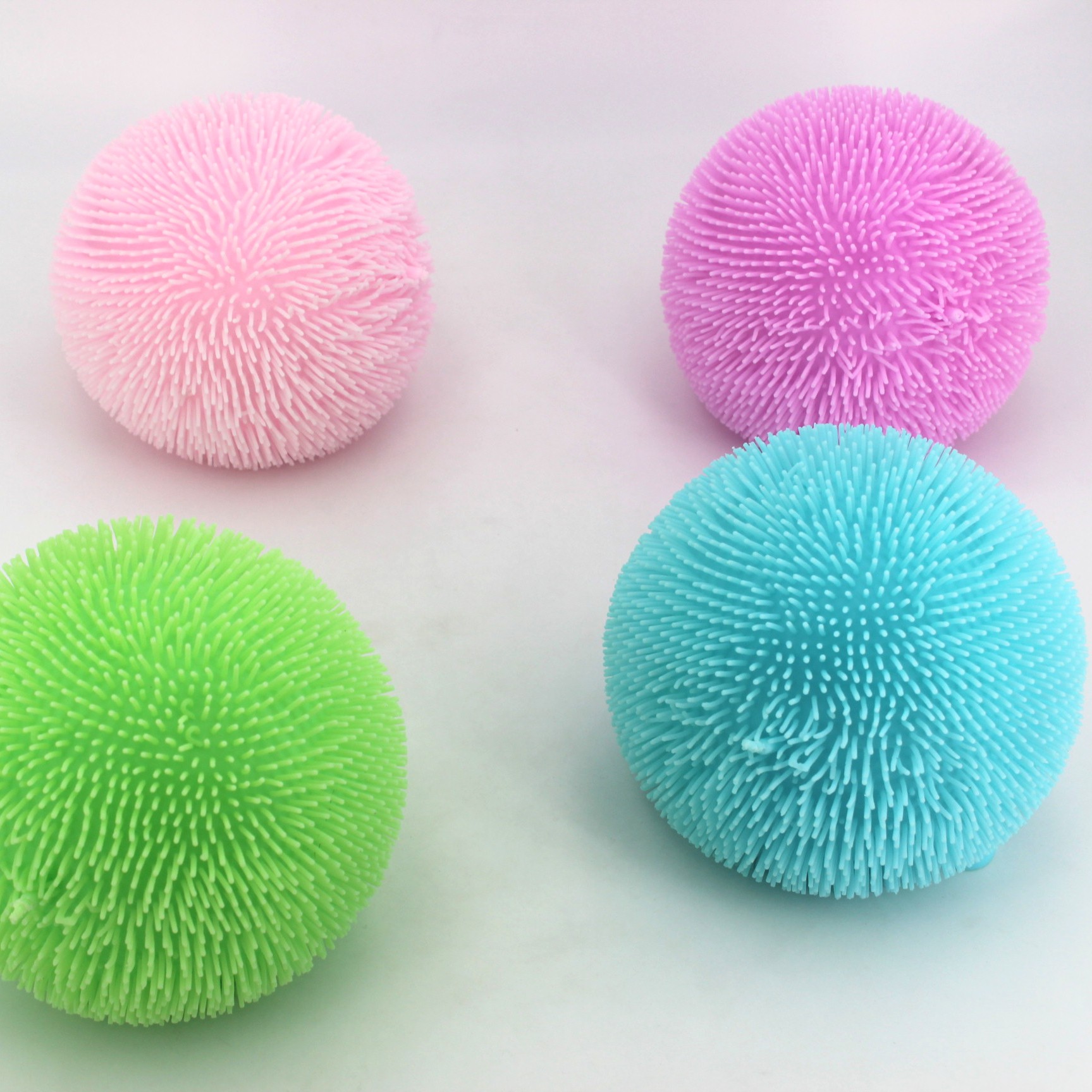 玩具/解压掌中宝豆袋公仔/甩棒/吐钱枪/玩具盲袋盒白底实物图