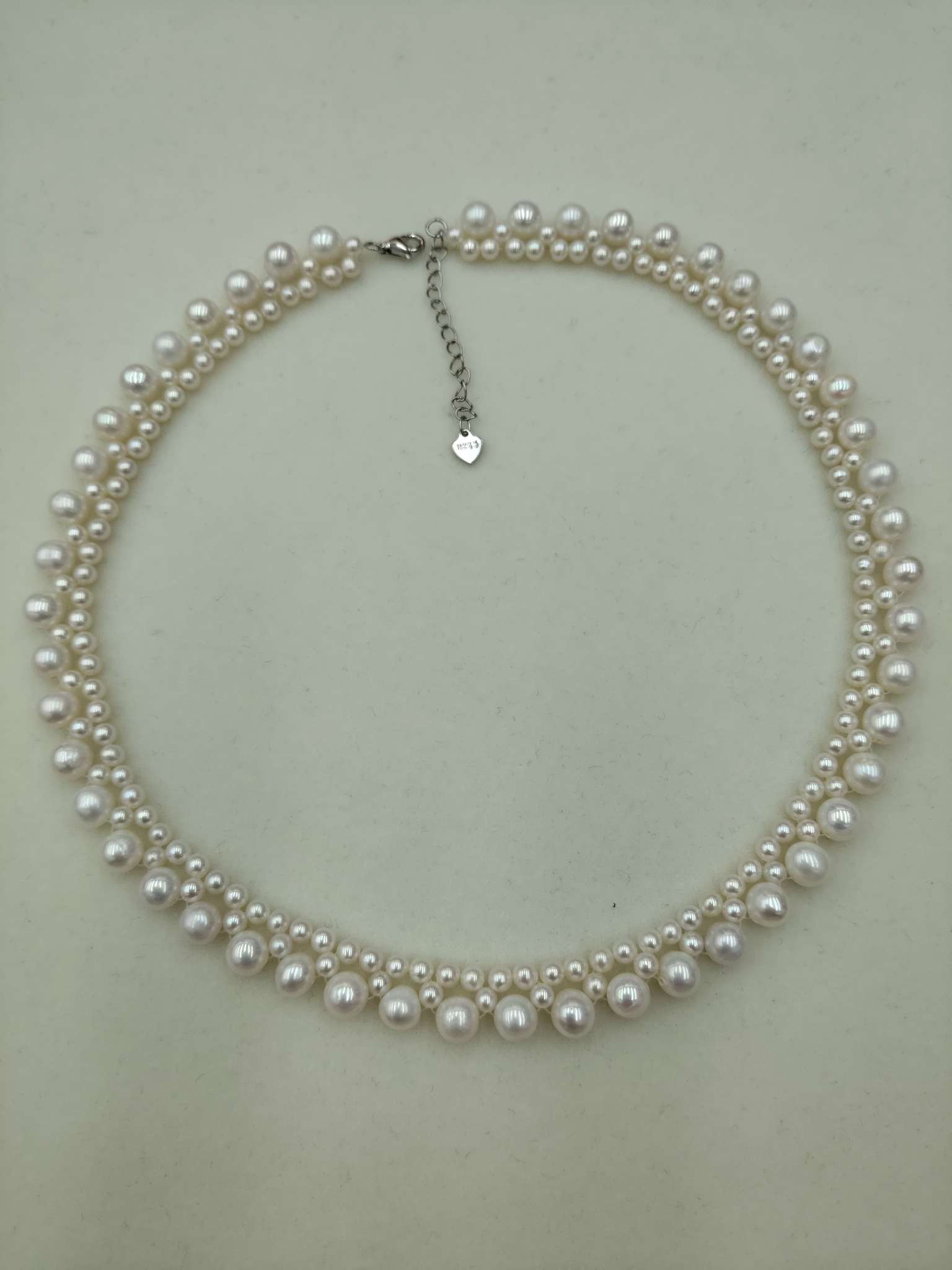 قلادة مصنوعة من اللؤلؤ الطبيعية من ديريبا Item Picture