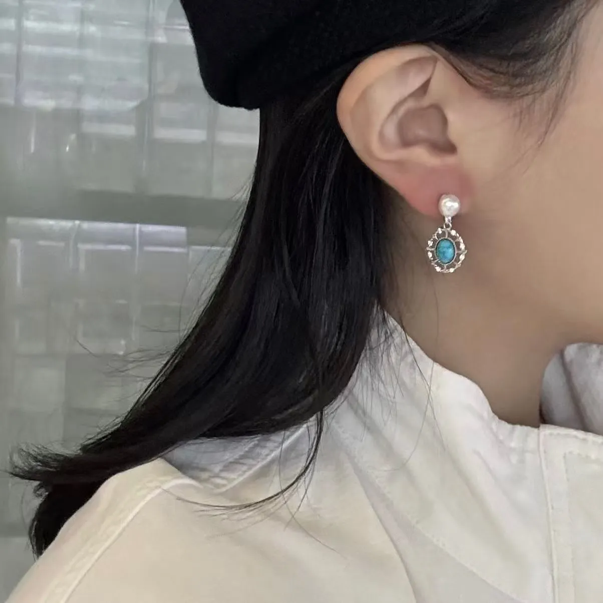 New bestsellers: 7-8mm natural high-quality freshwater pearl stud earrings made of blue turquoise, with a high-end and light luxury style. Also a bestseller of red peach detail image 2