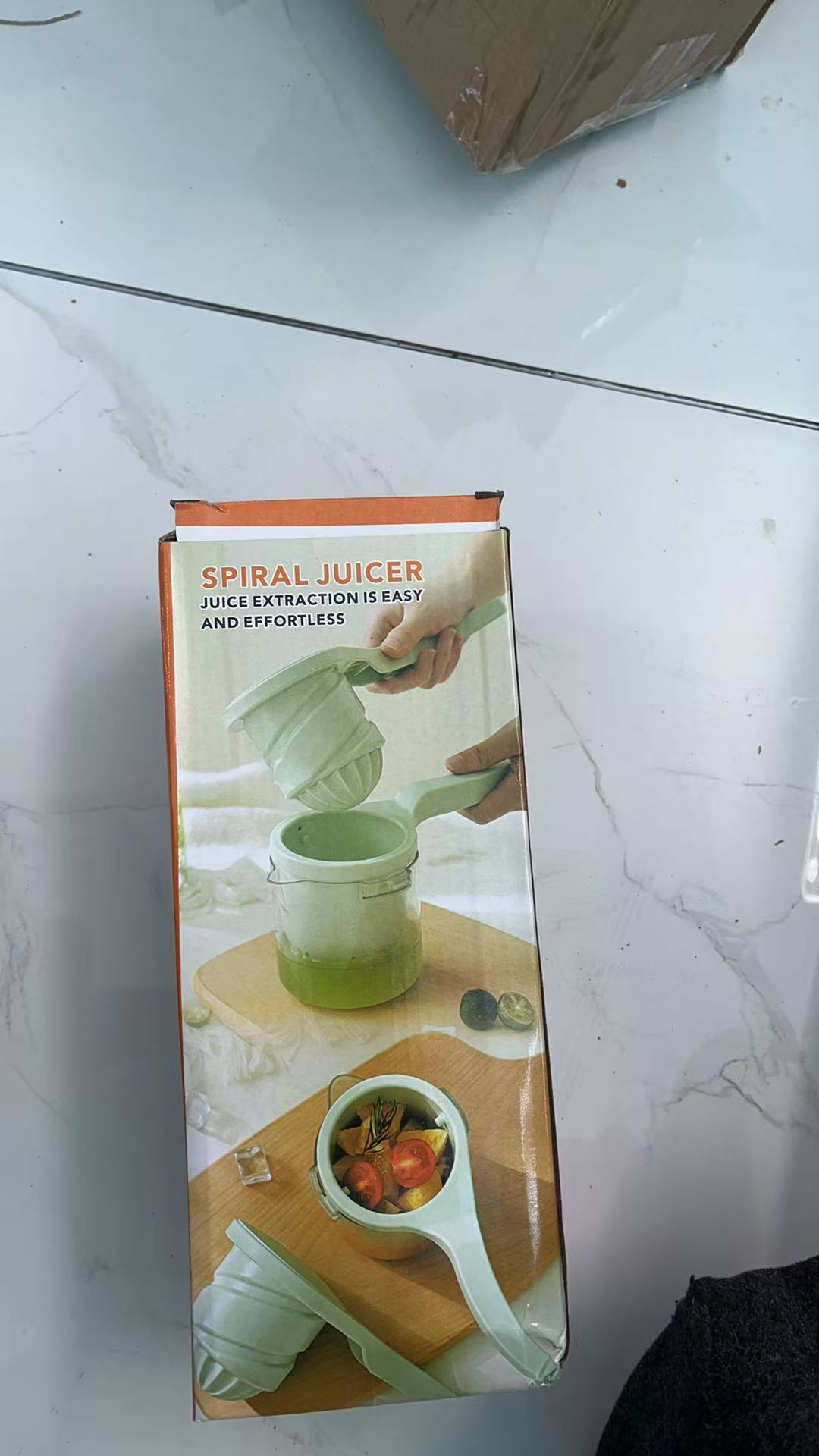 Screw juicer
