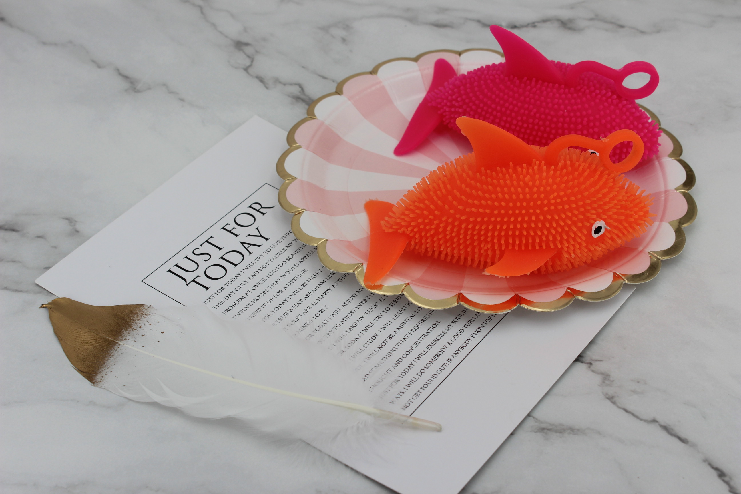 Children's squeezing toy magic tool, Hairy Shark, hairy ball bestseller, factory direct sales Specification image