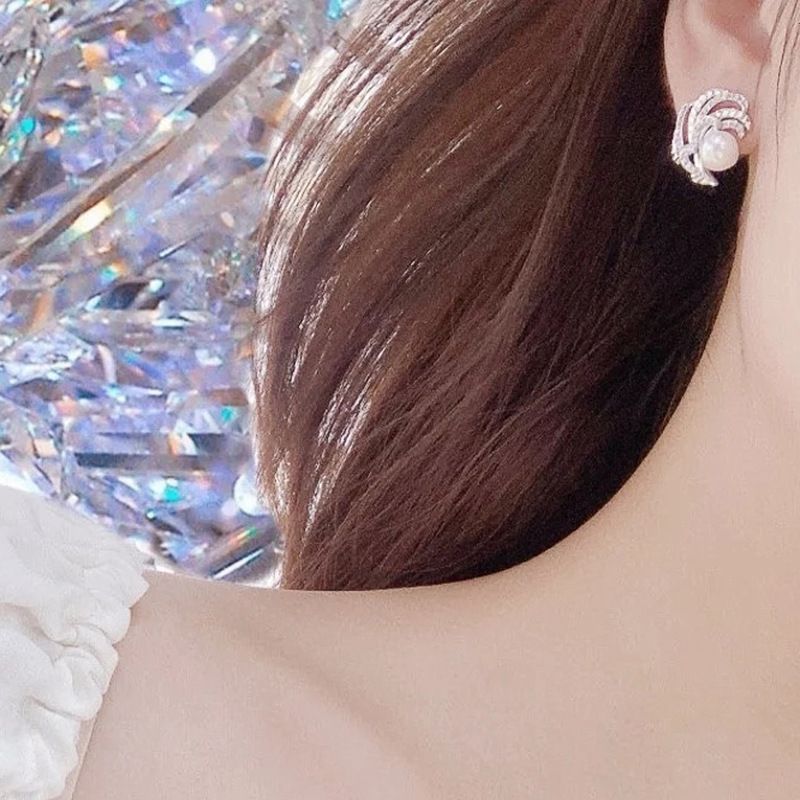 6-7mm freshwater pearl stud earrings of the same style as the big brand, high-end and light luxury style earrings and earrings detail image 4