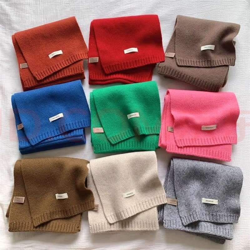 100% wool scarf Application Scenario