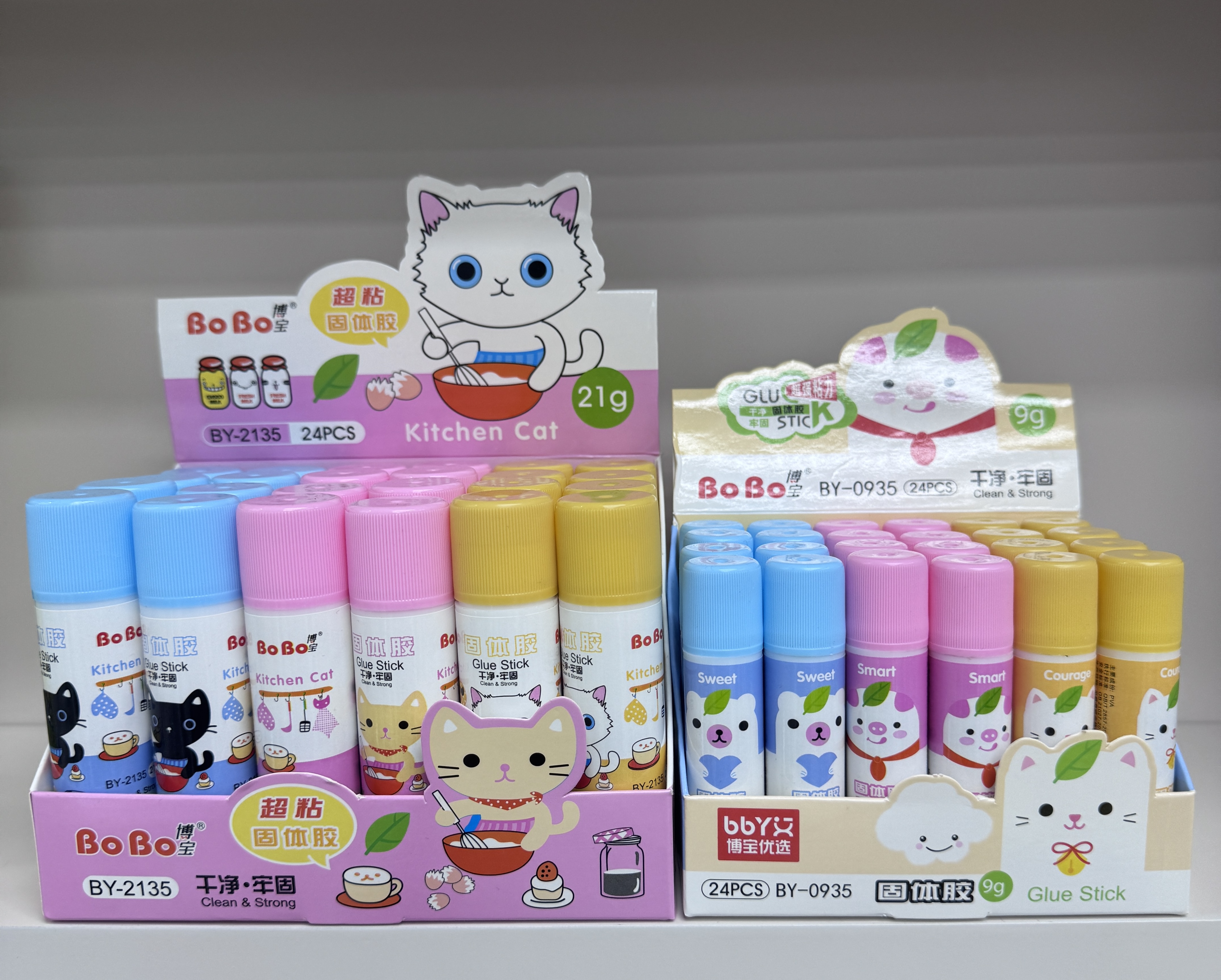 BY-2135 PVA Solid Adhesive 21g, a special eco-friendly solid adhesive for students, is fast and easy to bond, odorless and free of formaldehyde details Picture