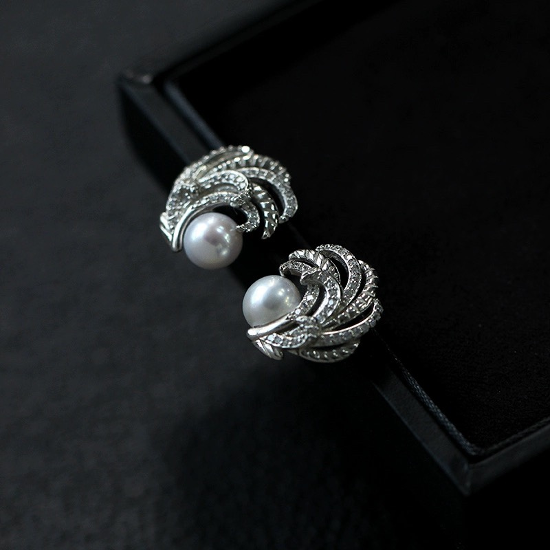 6-7mm freshwater pearl stud earrings of the same style as the big brand, high-end and light luxury style earrings and earrings details Picture