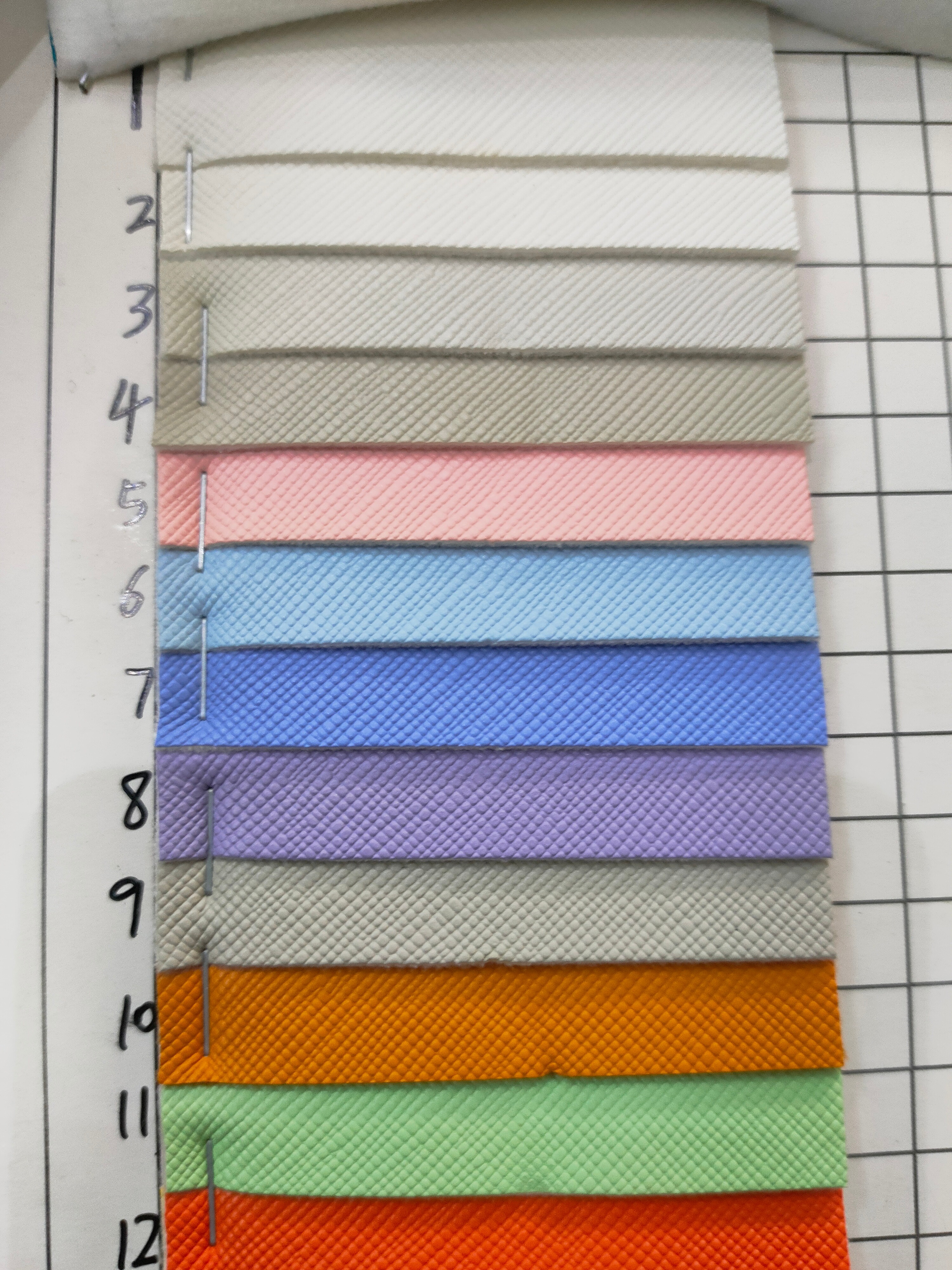 1.0 cotton-like fleece cross pattern is suitable for luggage, home furnishings, clothing accessories and seat cushions Specification image