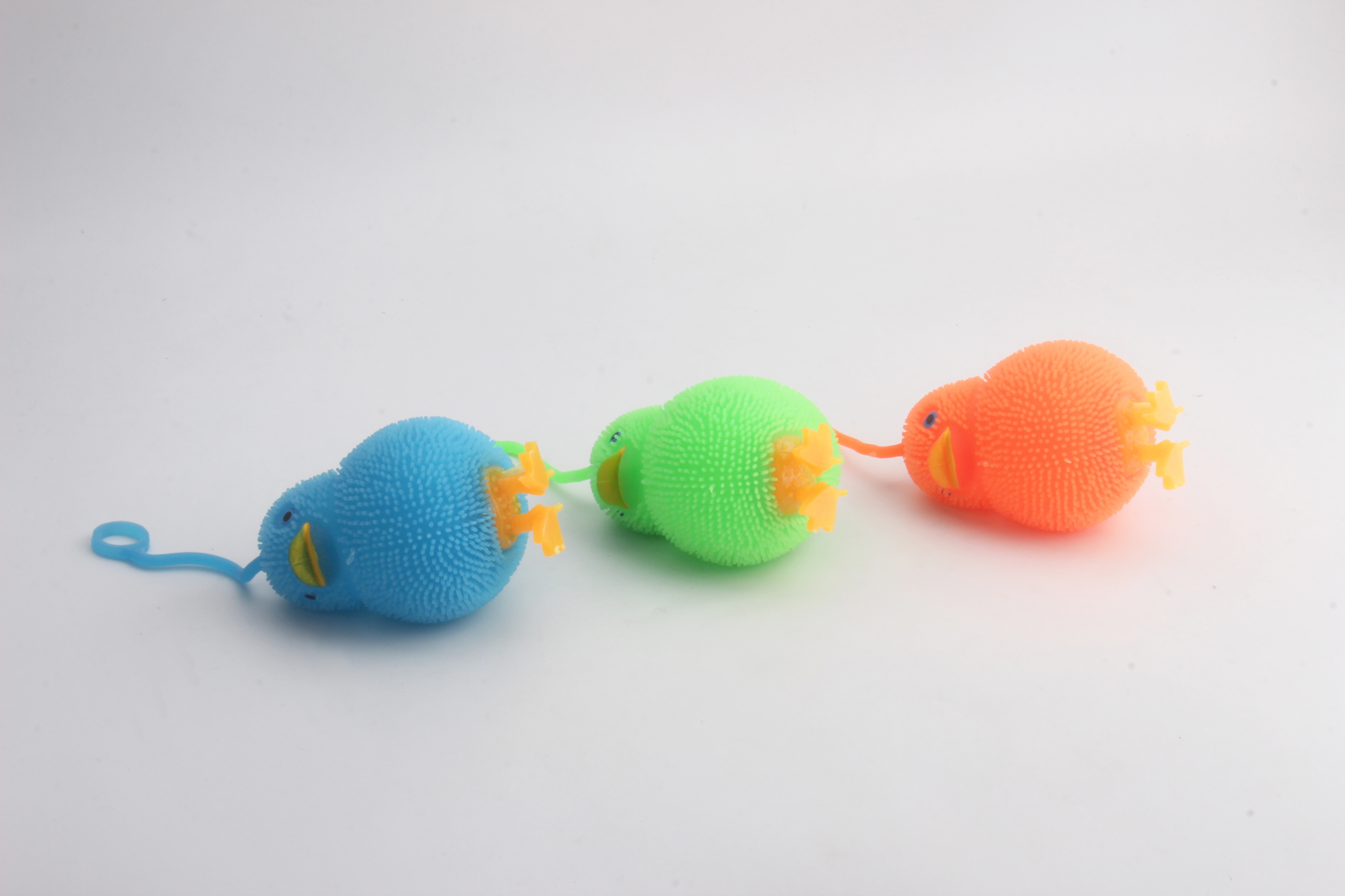 Niño extrusión juguete artefacto YOYO duck peludo bola explosivo producto fábrica directa