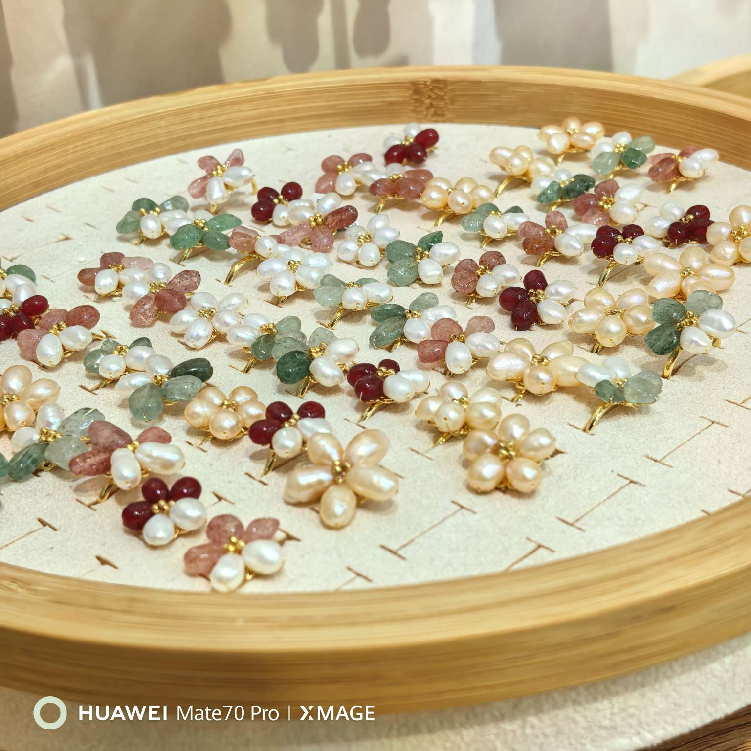 Natural true pearl, crystal, jade, flower, Baroque pearl, retro five-petal flower, elegant and versatile jewelry, pearl necklace