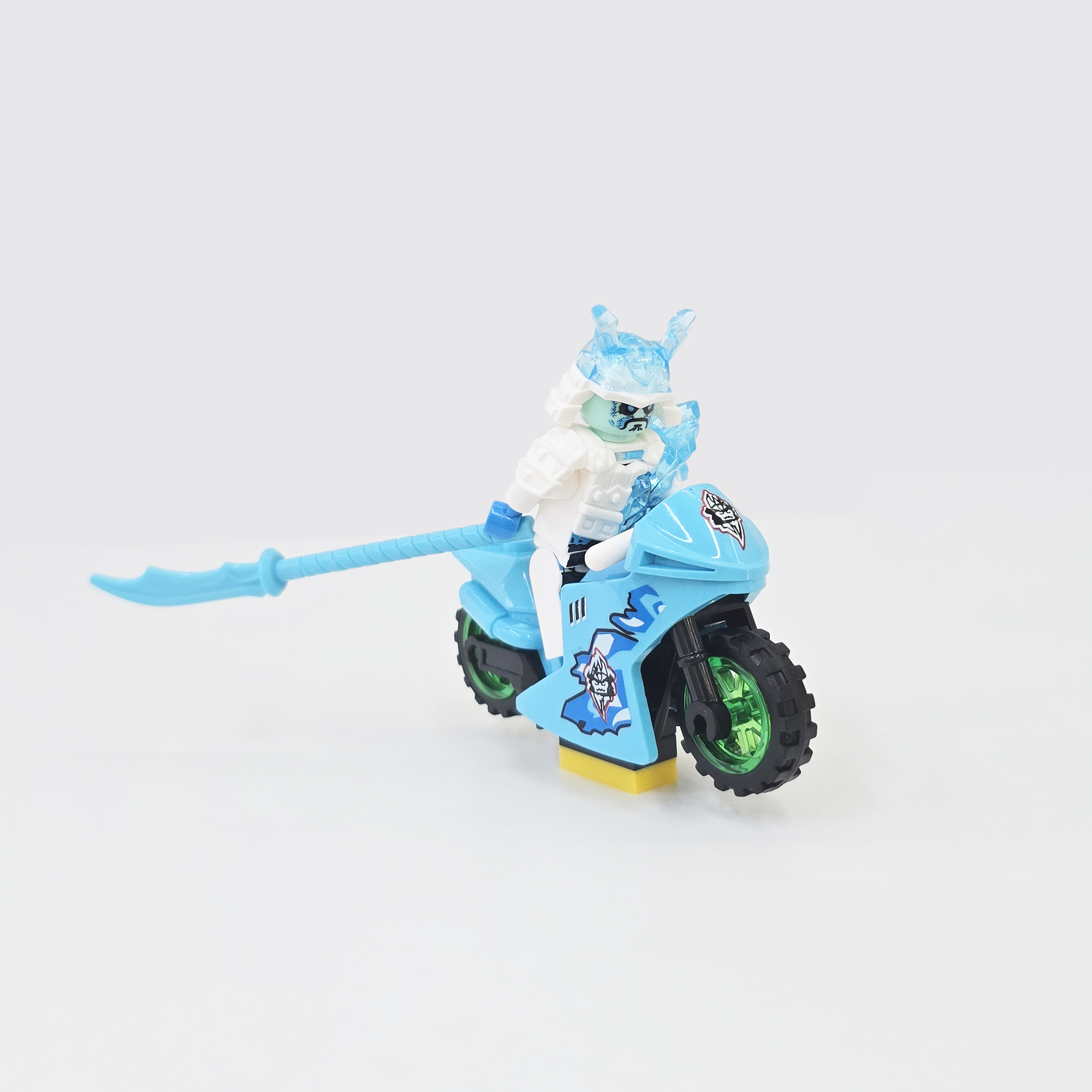 Ice Ninja MiniFigure building blocks compatible with LEGO children's educational toys, factory export wholesale Ninja with weapons, 2 yuan, 20 pieces details Picture