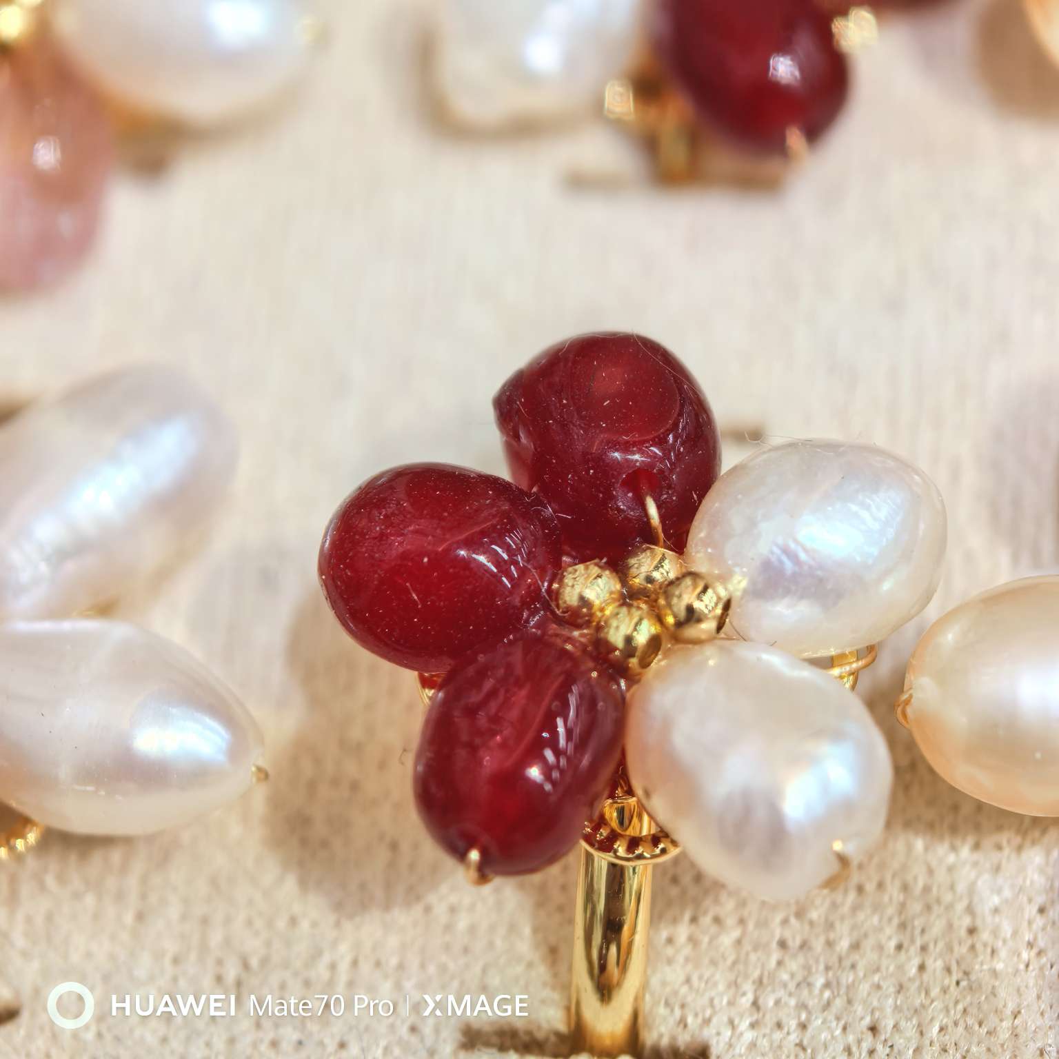 Natural true pearl, crystal, jade, flower, Baroque pearl, retro five-petal flower, elegant and versatile jewelry, pearl necklace Item Picture