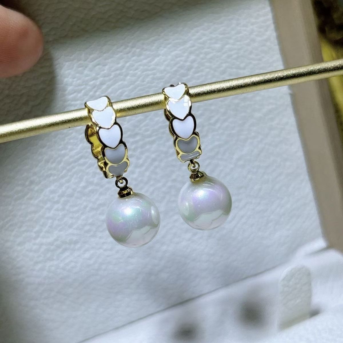 Korean Dongdaemun wheat-style earrings, niche fabric chain-wound stud earrings, personalized internet-famous earrings, glazed earrings, pearl necklace jewelry detail image 5