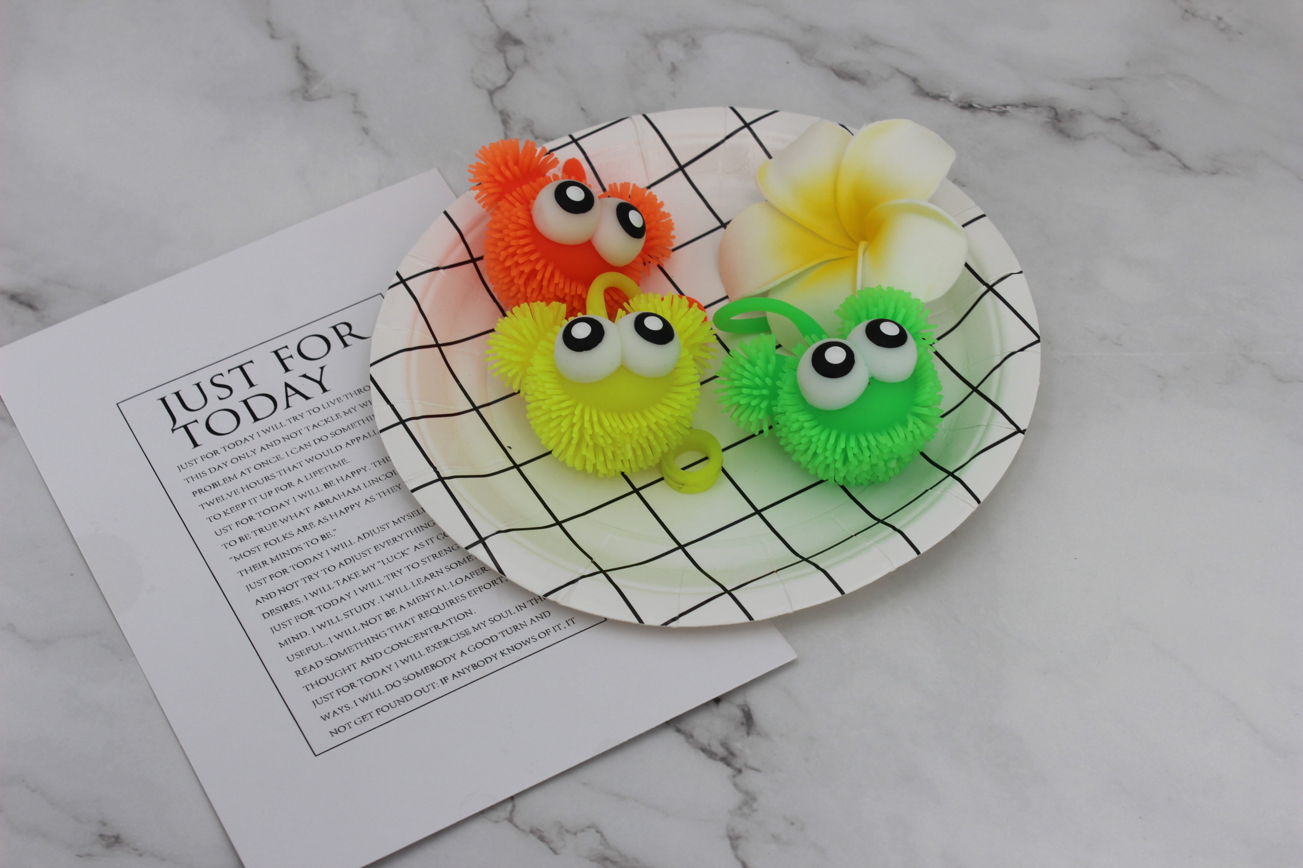 Children's squeezing toy magic tool - Protruding Eye Mickey Mouse bestseller factory direct sales Item Picture