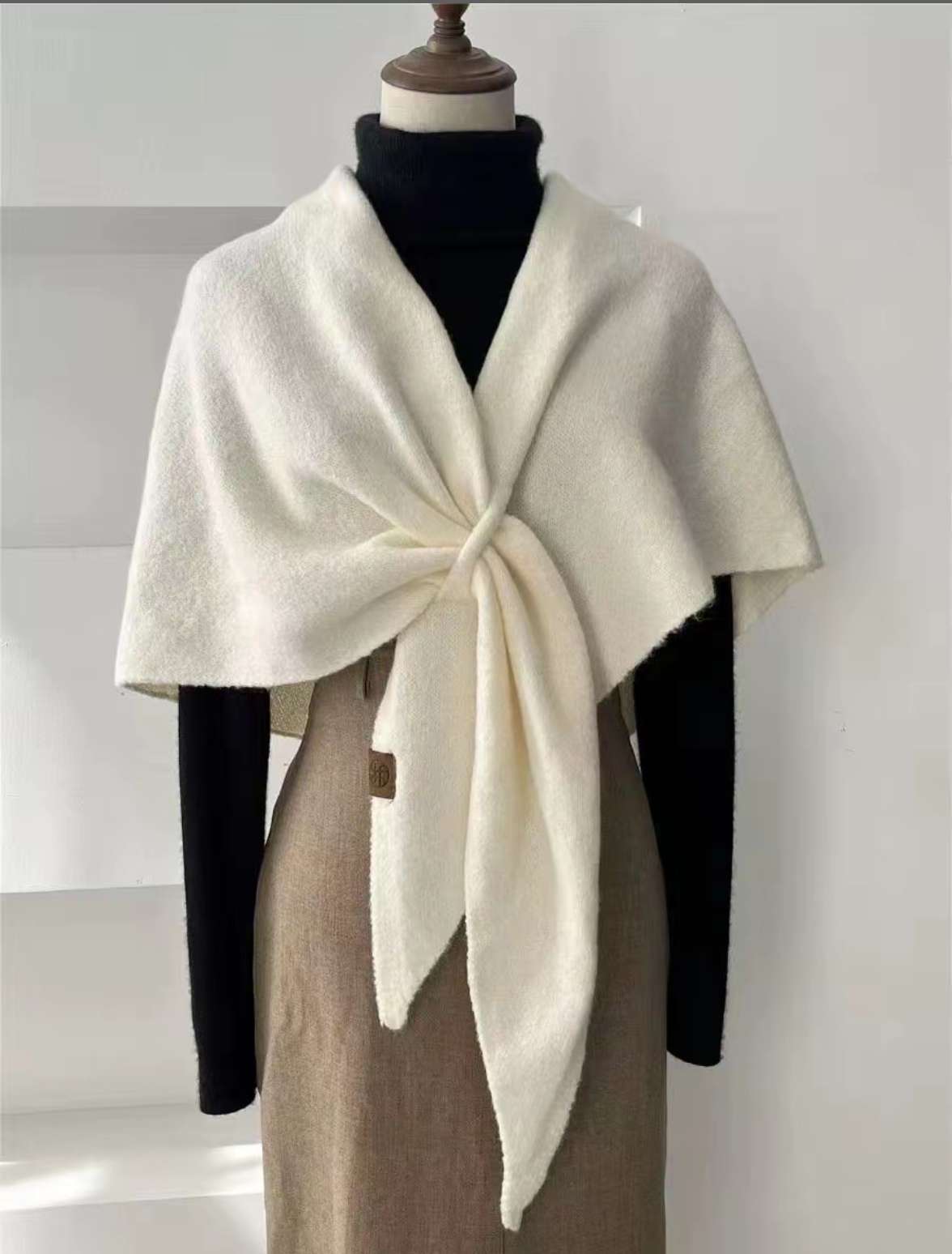 New wool blend shawls and scarves are in stock details Picture