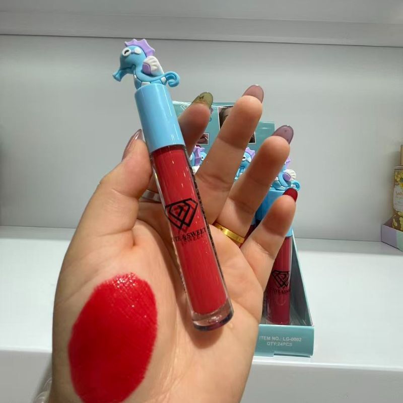 跨境 工厂店铺直销  新品  唇部彩妆  唇釉  滋润不拔干 设计独特可爱 详情6