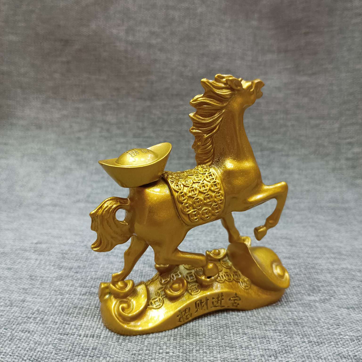 Zhonggong Craft Alloy Instant Fortune Gold ingot Rotating Ornament detail image 2